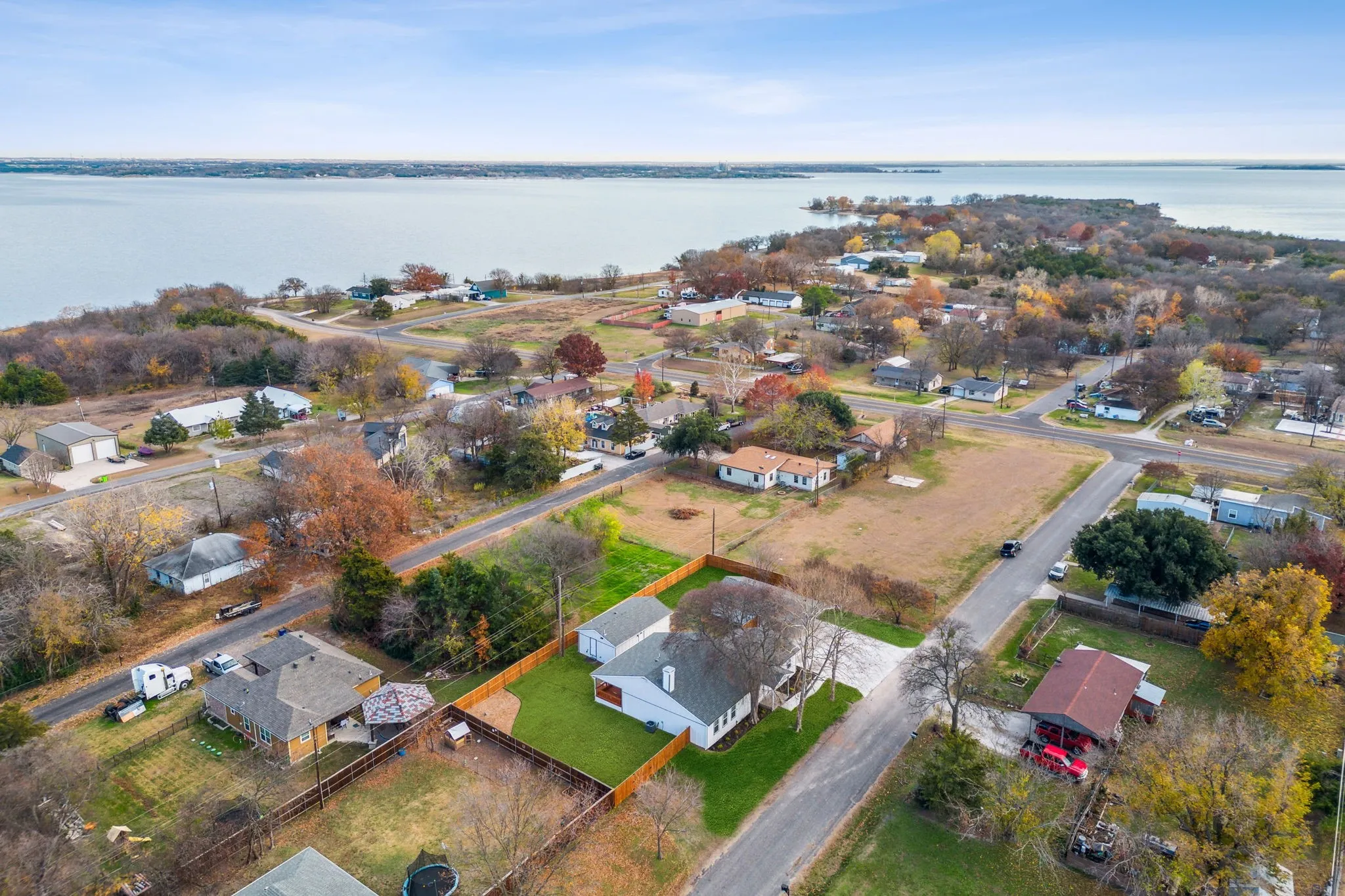 Single Family Residence For Sale in Collin County , 4535 County Road 894, Princeton, Texas 75407, 5 Bedroom, 3 Bathroom, 2 Garage spaces, 1,736 Sqft, built in 1975, mls#21334447, Real Estate Agent in Princeton, Homes For Sale in Collin county, Homes For Sale in Princeton, Realtor in Princeton Texas, Real Estate Brokerage Independent Realty Texas, Luminita Cordes Realtor