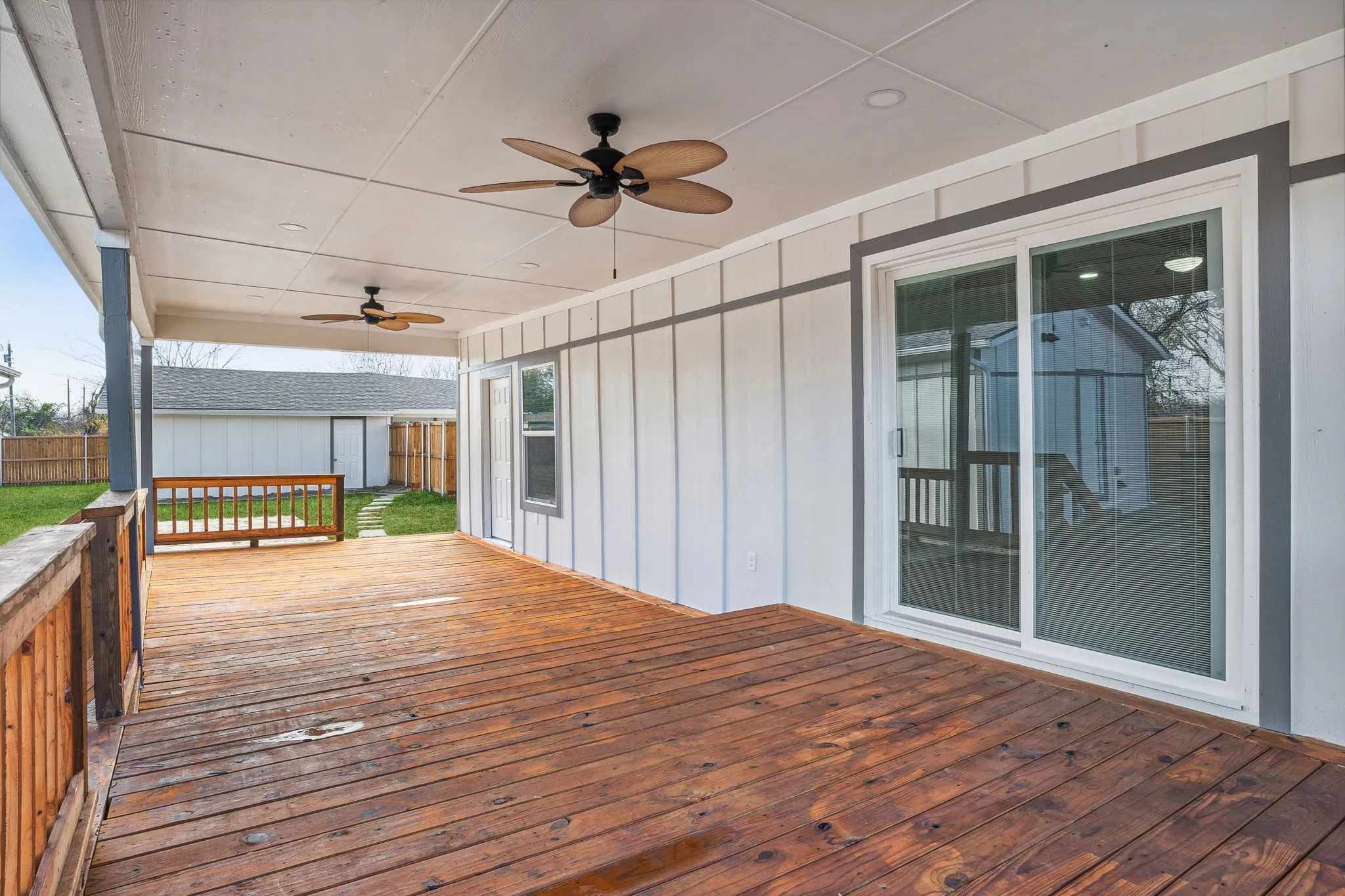 Single Family Residence For Sale in Collin County , 4535 County Road 894, Princeton, Texas 75407, 5 Bedroom, 3 Bathroom, 2 Garage spaces, 1,736 Sqft, built in 1975, mls#21334447, Real Estate Agent in Princeton, Homes For Sale in Collin county, Homes For Sale in Princeton, Realtor in Princeton Texas, Real Estate Brokerage Independent Realty Texas, Luminita Cordes Realtor