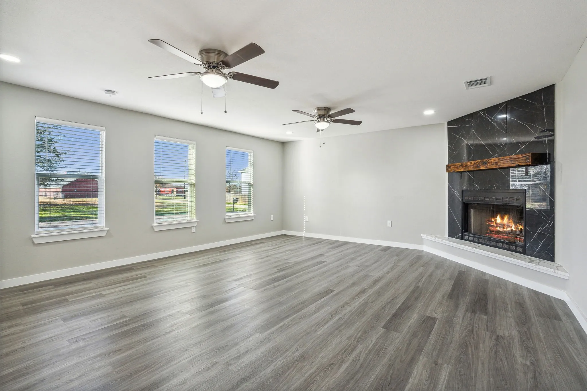 Single Family Residence For Sale in Collin County , 4535 County Road 894, Princeton, Texas 75407, 5 Bedroom, 3 Bathroom, 2 Garage spaces, 1,736 Sqft, built in 1975, mls#21334447, Real Estate Agent in Princeton, Homes For Sale in Collin county, Homes For Sale in Princeton, Realtor in Princeton Texas, Real Estate Brokerage Independent Realty Texas, Luminita Cordes Realtor