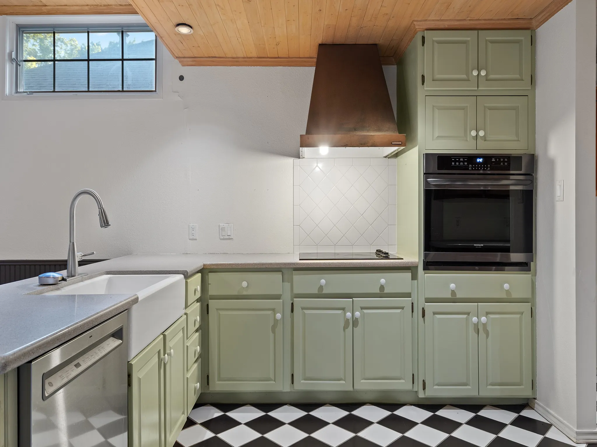 Beautiful French style kitchen