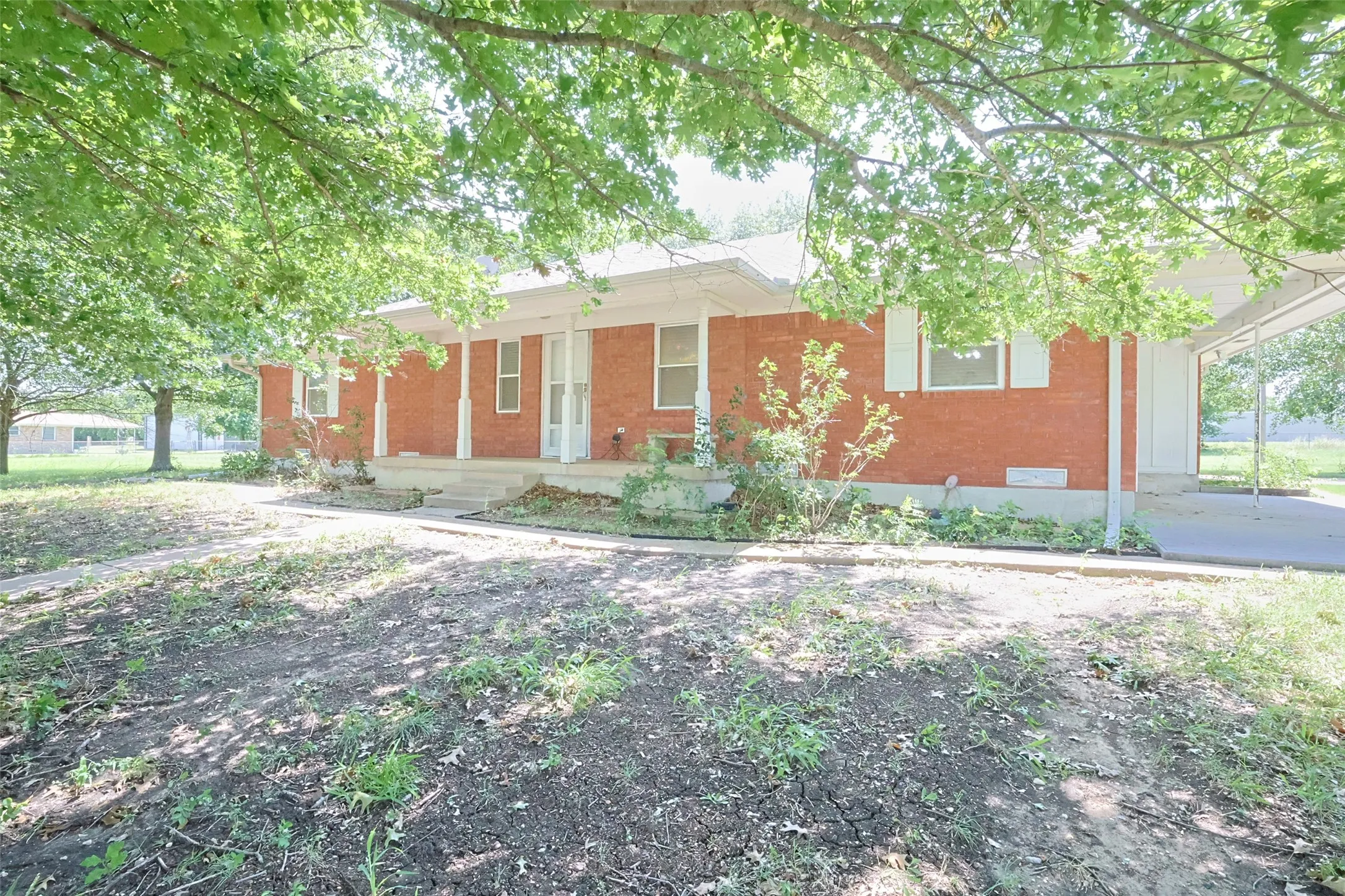 Single Family Residence For Rent in Collin County , 2550 W Lucas Road, Lucas, Texas 75002, 3 Bedroom, 2 Bathroom, Garage spaces, 1,565 Sqft, built in 1993, mls#21330204, Real Estate Agent in Lucas, Homes For Rent in Collin county, Homes For Rent in Lucas, Realtor in Lucas Texas, Real Estate Brokerage Independent Realty Texas, Luminita Cordes Realtor