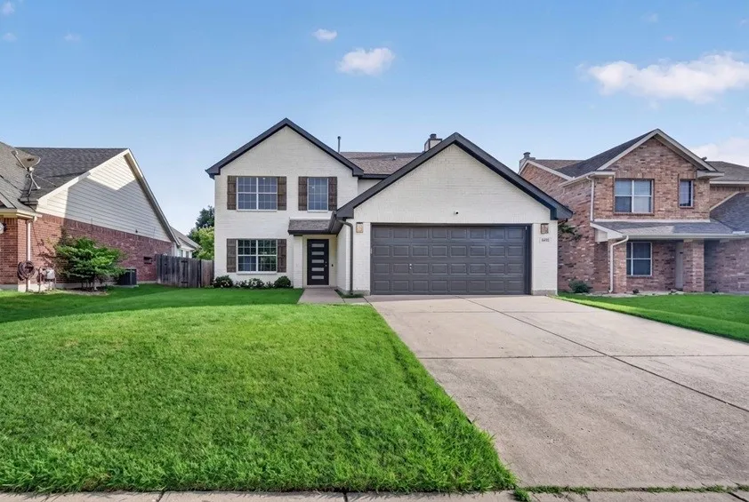 Single Family Residence For Sale in Tarrant County , 640 Fossil Wood Drive, Saginaw, Texas 76179, 4 Bedroom, 3 Bathroom, 2 Garage spaces, 2,002 Sqft, built in 2005, mls#21333817, Real Estate Agent in Saginaw, Homes For Sale in Tarrant county, Homes For Sale in Saginaw, Realtor in Saginaw Texas, Real Estate Brokerage Independent Realty Texas, Luminita Cordes Realtor