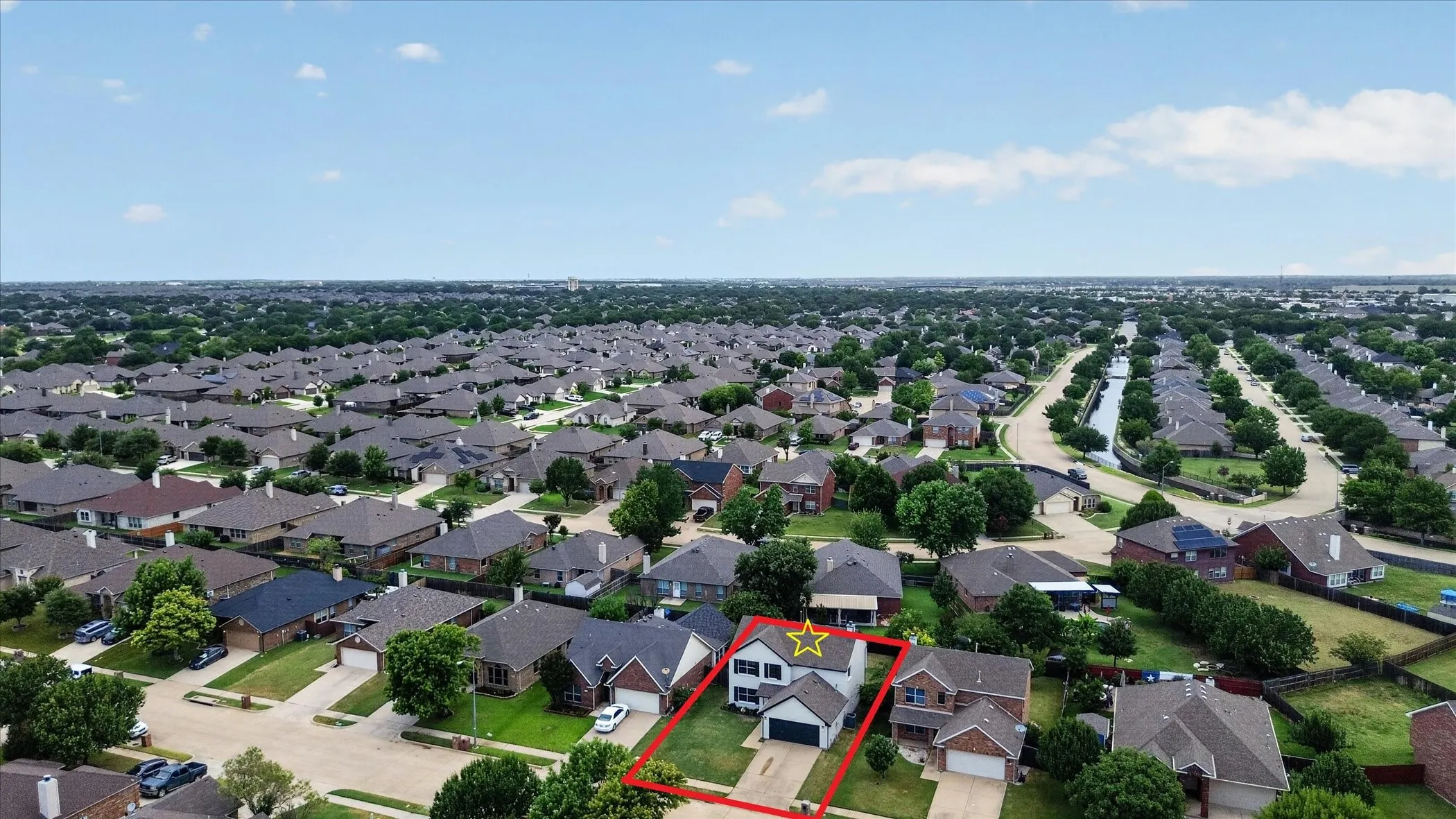 Single Family Residence For Sale in Tarrant County , 640 Fossil Wood Drive, Saginaw, Texas 76179, 4 Bedroom, 3 Bathroom, 2 Garage spaces, 2,002 Sqft, built in 2005, mls#21333817, Real Estate Agent in Saginaw, Homes For Sale in Tarrant county, Homes For Sale in Saginaw, Realtor in Saginaw Texas, Real Estate Brokerage Independent Realty Texas, Luminita Cordes Realtor