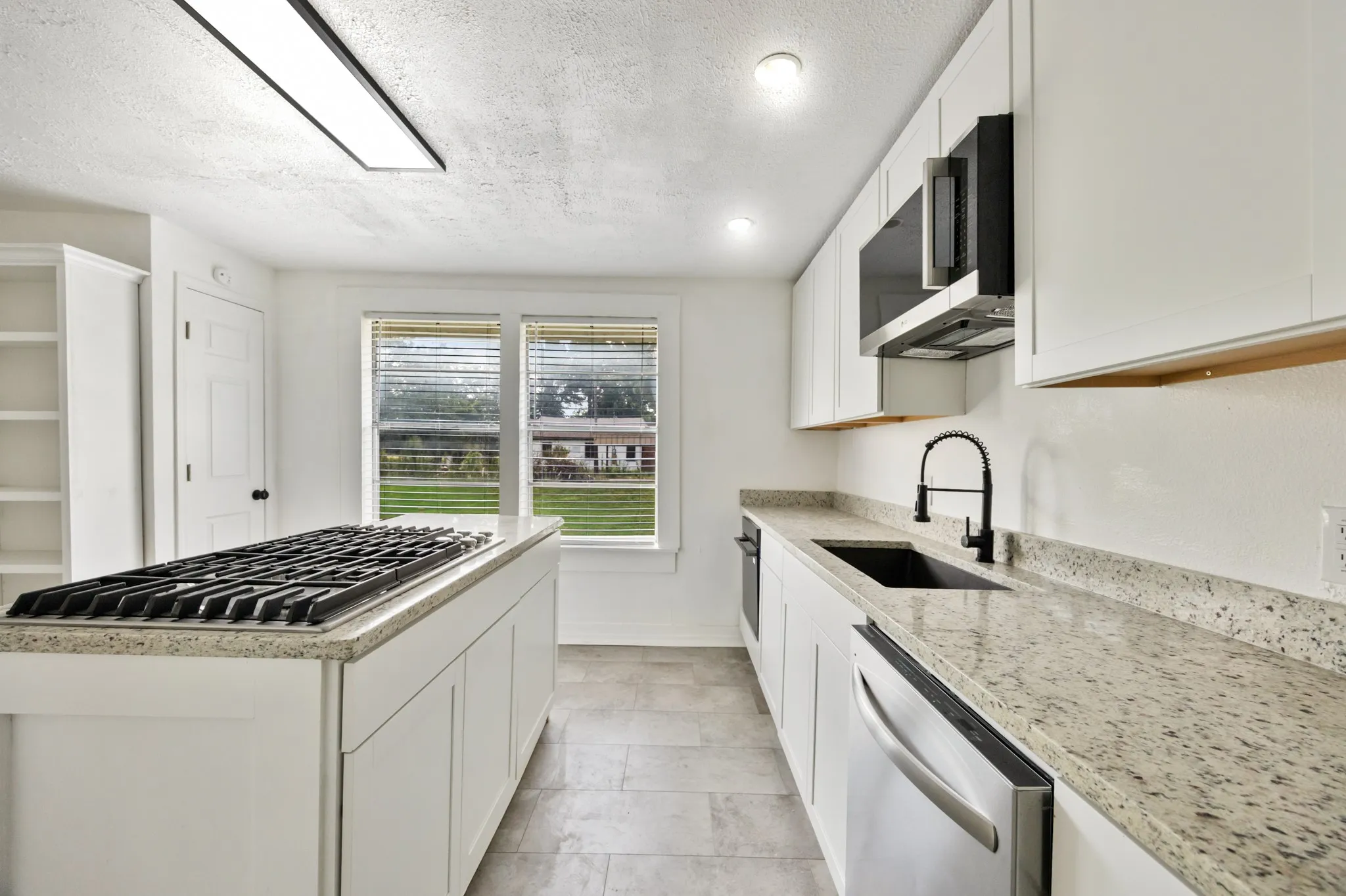 Single Family Residence For Rent in Kaufman County , 15763 County Road 355, Terrell, Texas 75161, 2 Bedroom, 1 Bathroom, Garage spaces, 1,248 Sqft, built in 1950, mls#21334512, Real Estate Agent in Terrell, Homes For Rent in Kaufman county, Homes For Rent in Terrell, Realtor in Terrell Texas, Real Estate Brokerage Independent Realty Texas, Luminita Cordes Realtor