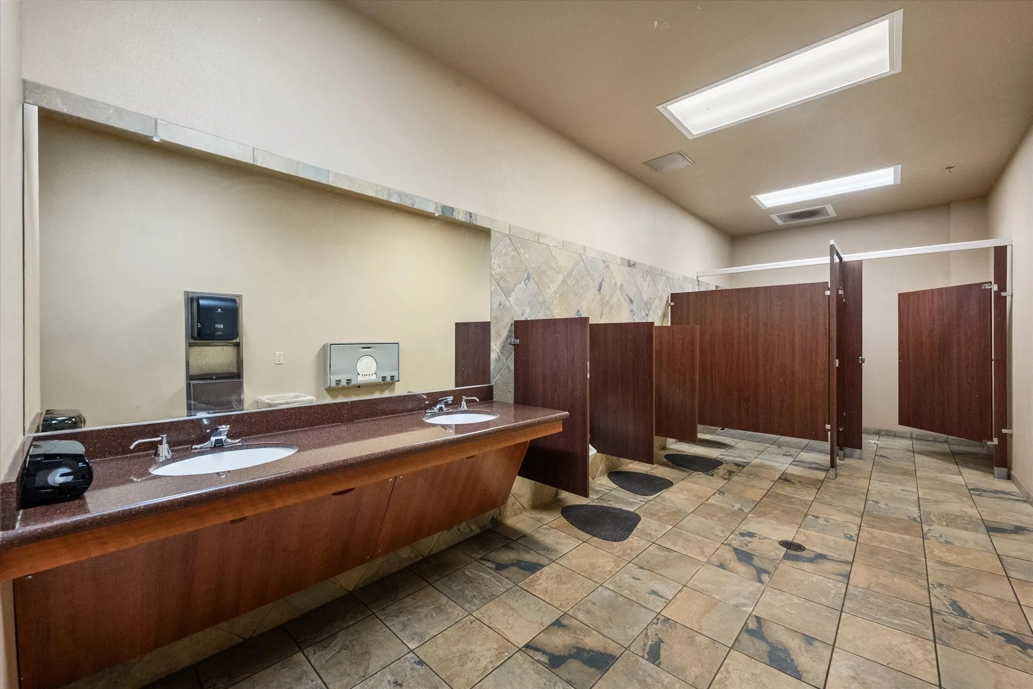 Business For Sale in Navarro County , 601 N 45th Street, Corsicana, Texas 75110, 0, 0, Garage spaces, 0 Sqft, built in 2011, Price $2,500,000, mls#21321398, Real Estate Agent in Corsicana, Homes For Sale in Navarro county, Homes For Sale in Corsicana, Realtor in Corsicana Texas, Real Estate Brokerage Independent Realty Texas, Luminita Cordes Realtor