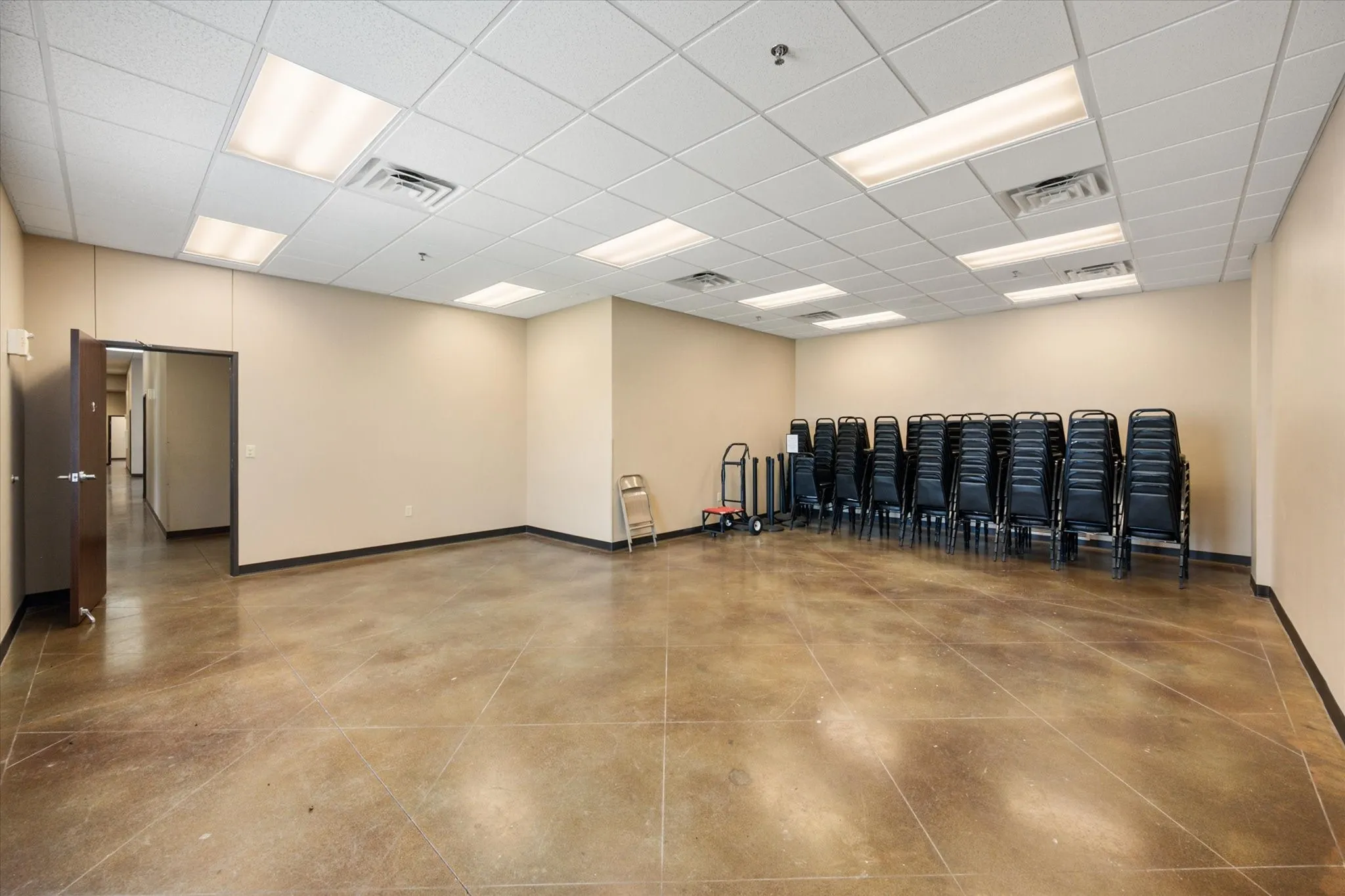 Business For Sale in Navarro County , 601 N 45th Street, Corsicana, Texas 75110, 0, 0, Garage spaces, 0 Sqft, built in 2011, Price $2,500,000, mls#21321398, Real Estate Agent in Corsicana, Homes For Sale in Navarro county, Homes For Sale in Corsicana, Realtor in Corsicana Texas, Real Estate Brokerage Independent Realty Texas, Luminita Cordes Realtor