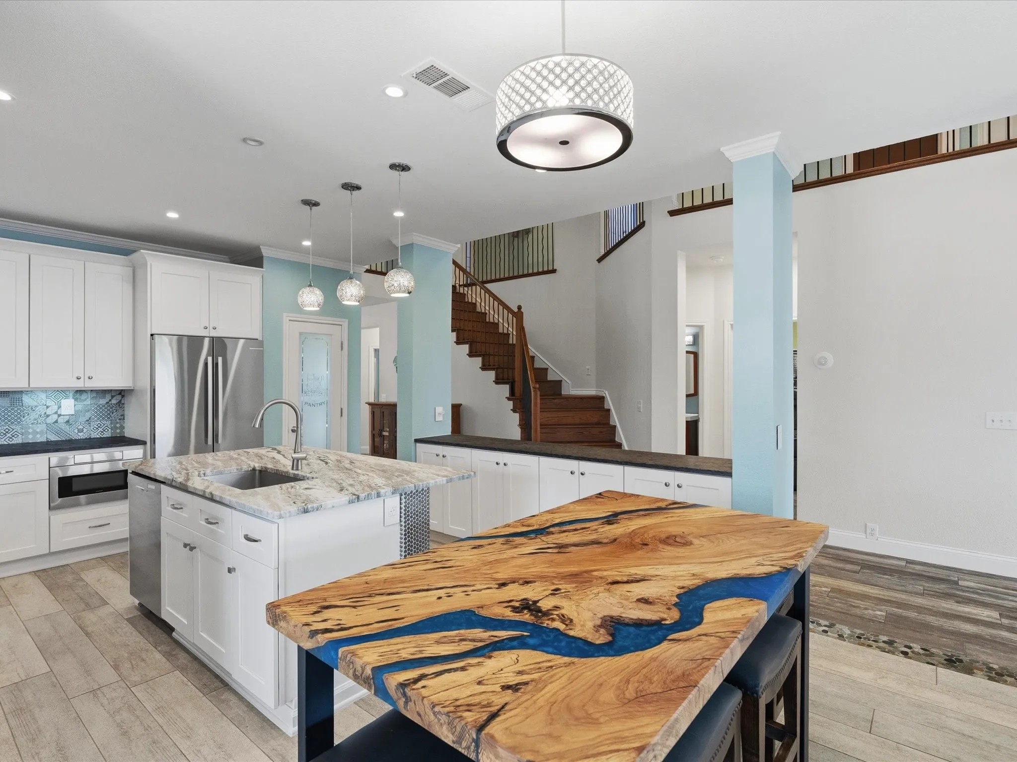 Single Family Residence For Sale in Collin County , 7405 Ravenhill Drive, Frisco, Texas 75035, 5 Bedroom, 4 Bathroom, 2 Garage spaces, 3,641 Sqft, built in 2003, mls#21334464, Real Estate Agent in Frisco, Homes For Sale in Collin county, Homes For Sale in Frisco, Realtor in Frisco Texas, Real Estate Brokerage Independent Realty Texas, Luminita Cordes Realtor