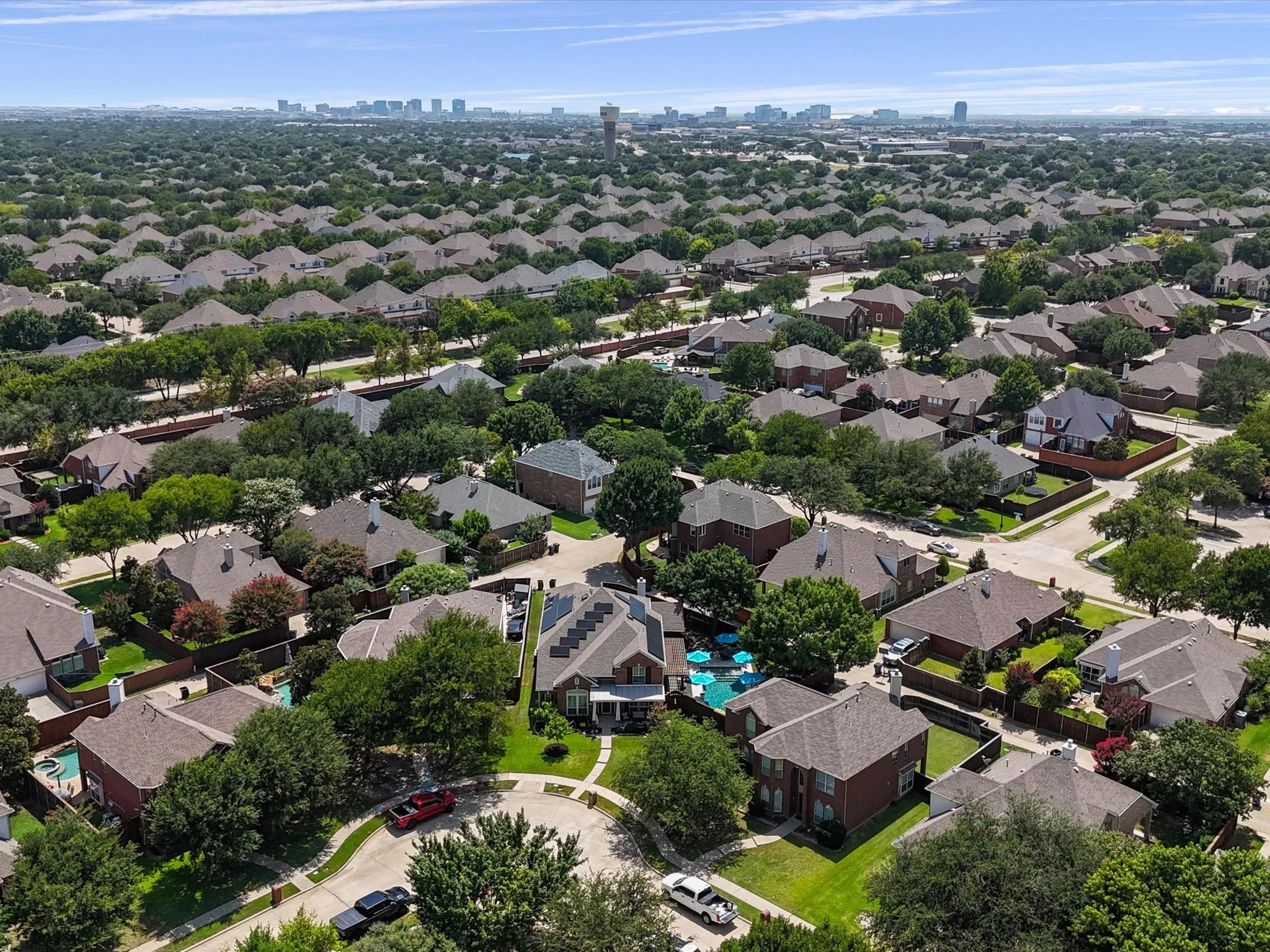 Single Family Residence For Sale in Collin County , 7405 Ravenhill Drive, Frisco, Texas 75035, 5 Bedroom, 4 Bathroom, 2 Garage spaces, 3,641 Sqft, built in 2003, mls#21334464, Real Estate Agent in Frisco, Homes For Sale in Collin county, Homes For Sale in Frisco, Realtor in Frisco Texas, Real Estate Brokerage Independent Realty Texas, Luminita Cordes Realtor