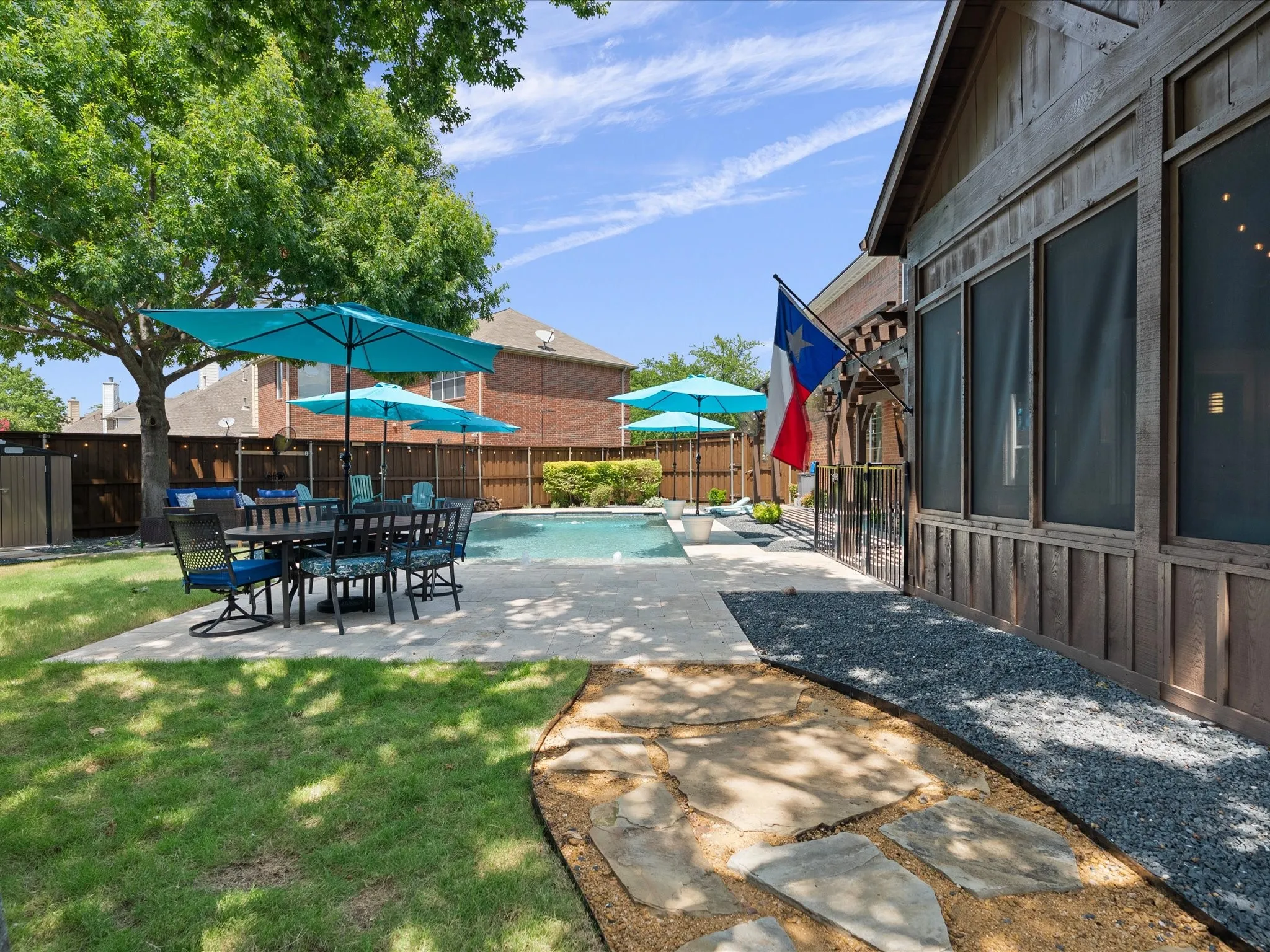 Single Family Residence For Sale in Collin County , 7405 Ravenhill Drive, Frisco, Texas 75035, 5 Bedroom, 4 Bathroom, 2 Garage spaces, 3,641 Sqft, built in 2003, mls#21334464, Real Estate Agent in Frisco, Homes For Sale in Collin county, Homes For Sale in Frisco, Realtor in Frisco Texas, Real Estate Brokerage Independent Realty Texas, Luminita Cordes Realtor