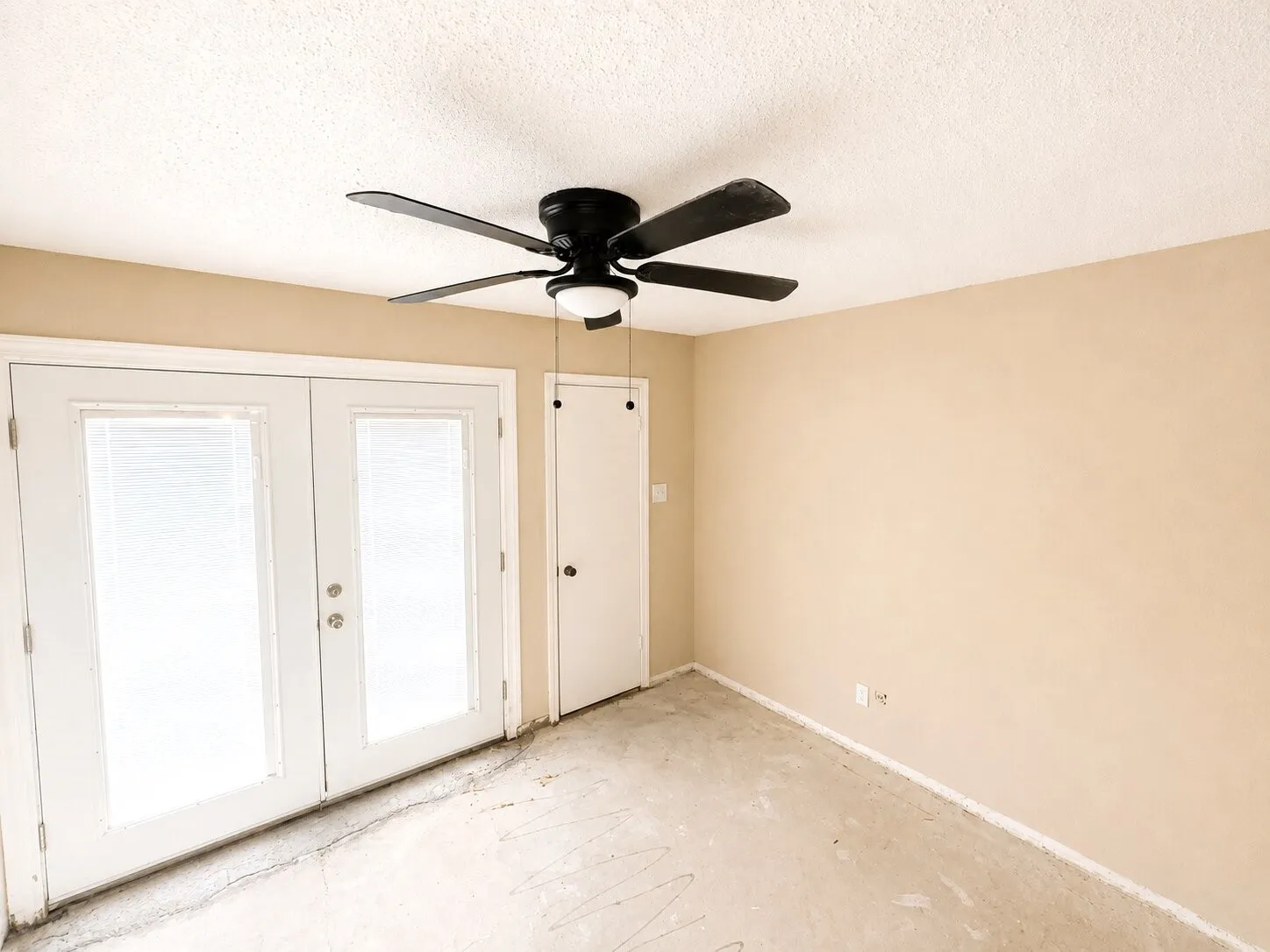 Condominium For Sale in Dallas County , 9809 Walnut Street 208, Dallas, Texas 75243, 2 Bedroom, 1 Bathroom, Garage spaces, 931 Sqft, built in 1981, mls#21334133, Real Estate Agent in Dallas, Homes For Sale in Dallas county, Homes For Sale in Dallas, Realtor in Dallas Texas, Real Estate Brokerage Independent Realty Texas, Luminita Cordes Realtor