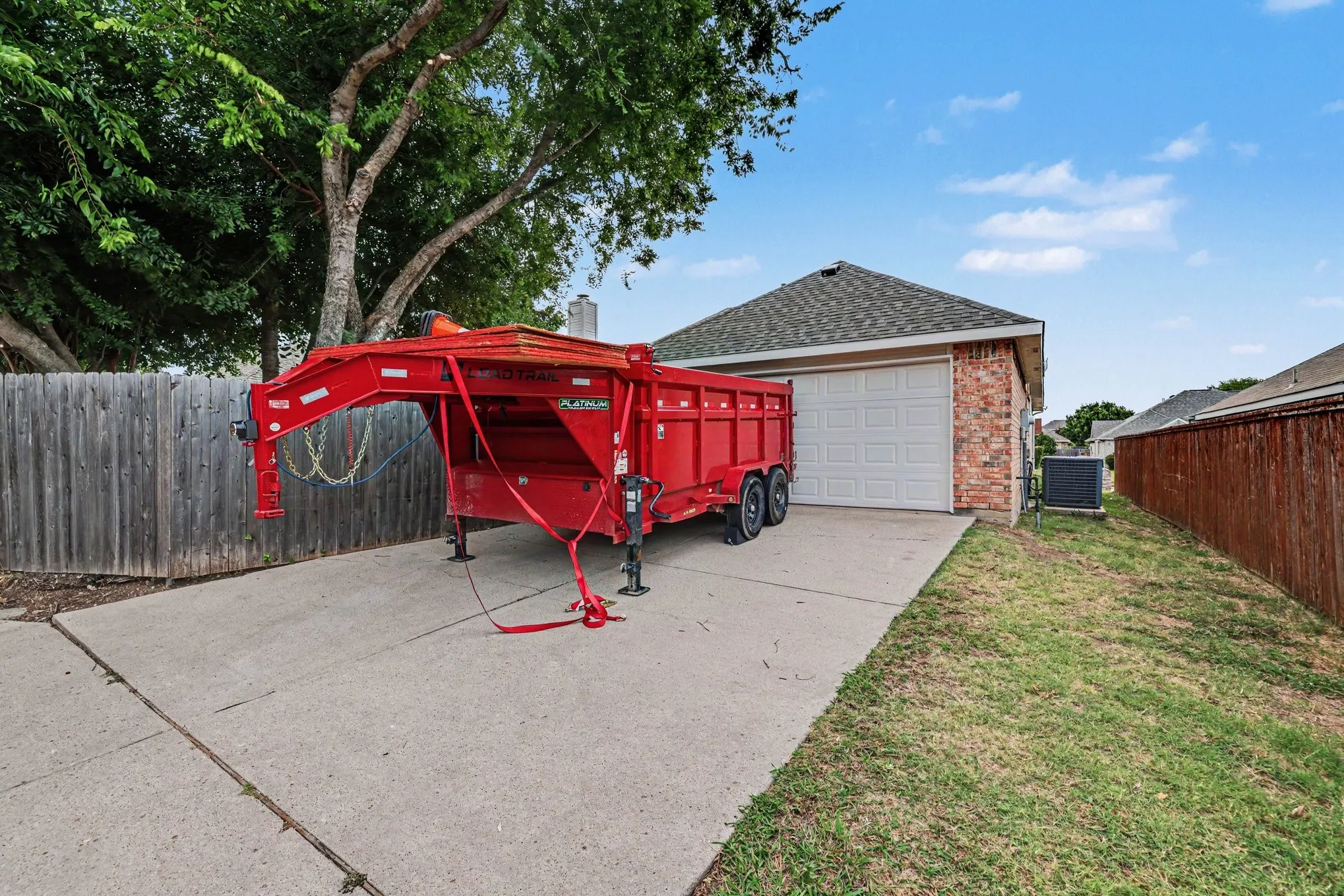 Single Family Residence For Sale in Collin County , 11709 Amber Valley Drive, Frisco, Texas 75035, 3 Bedroom, 2 Bathroom, 2 Garage spaces, 1,613 Sqft, built in 1996, mls#21311334, Real Estate Agent in Frisco, Homes For Sale in Collin county, Homes For Sale in Frisco, Realtor in Frisco Texas, Real Estate Brokerage Independent Realty Texas, Luminita Cordes Realtor
