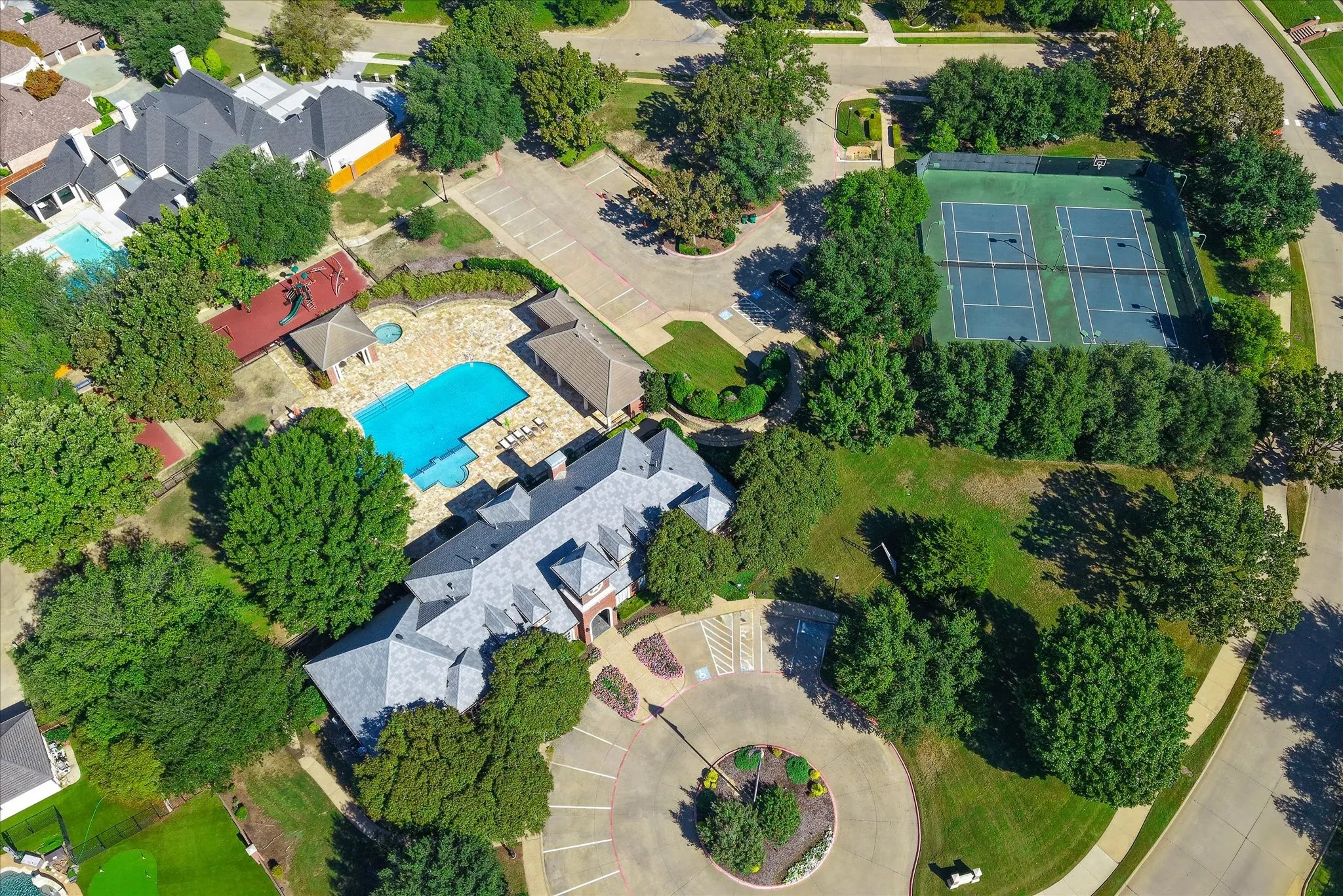Single Family Residence For Sale in Denton County , 5336 Breckenridge Court, Frisco, Texas 75034, 5 Bedroom, 4 Bathroom, 3 Garage spaces, 4,231 Sqft, built in 2000, mls#21322226, Real Estate Agent in Frisco, Homes For Sale in Denton county, Homes For Sale in Frisco, Realtor in Frisco Texas, Real Estate Brokerage Independent Realty Texas, Luminita Cordes Realtor