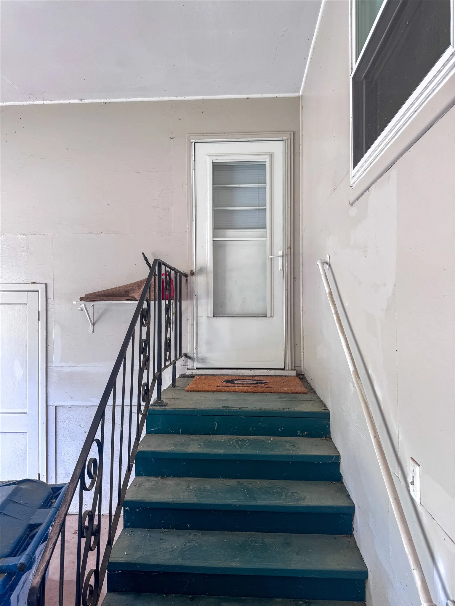 Single Family Residence For Sale in Titus County , 107 Bluebird, Mt Pleasant, Texas 75455, 2 Bedroom, 2 Bathroom, Garage spaces, 1,816 Sqft, built in 1960, mls#21334550, Real Estate Agent in Mt Pleasant, Homes For Sale in Titus county, Homes For Sale in Mt Pleasant, Realtor in Mt Pleasant Texas, Real Estate Brokerage Independent Realty Texas, Luminita Cordes Realtor
