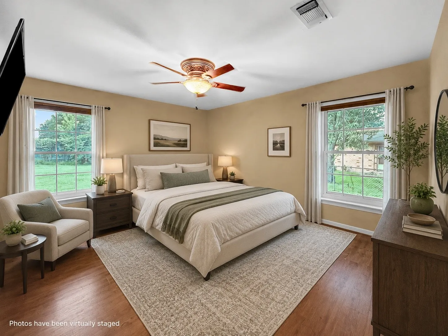 Single Family Residence For Sale in Wood County , 704 Marion Drive, Winnsboro, Texas 75494, 4 Bedroom, 2 Bathroom, 2 Garage spaces, 2,486 Sqft, built in 1970, mls#21333067, Real Estate Agent in Winnsboro, Homes For Sale in Wood county, Homes For Sale in Winnsboro, Realtor in Winnsboro Texas, Real Estate Brokerage Independent Realty Texas, Luminita Cordes Realtor