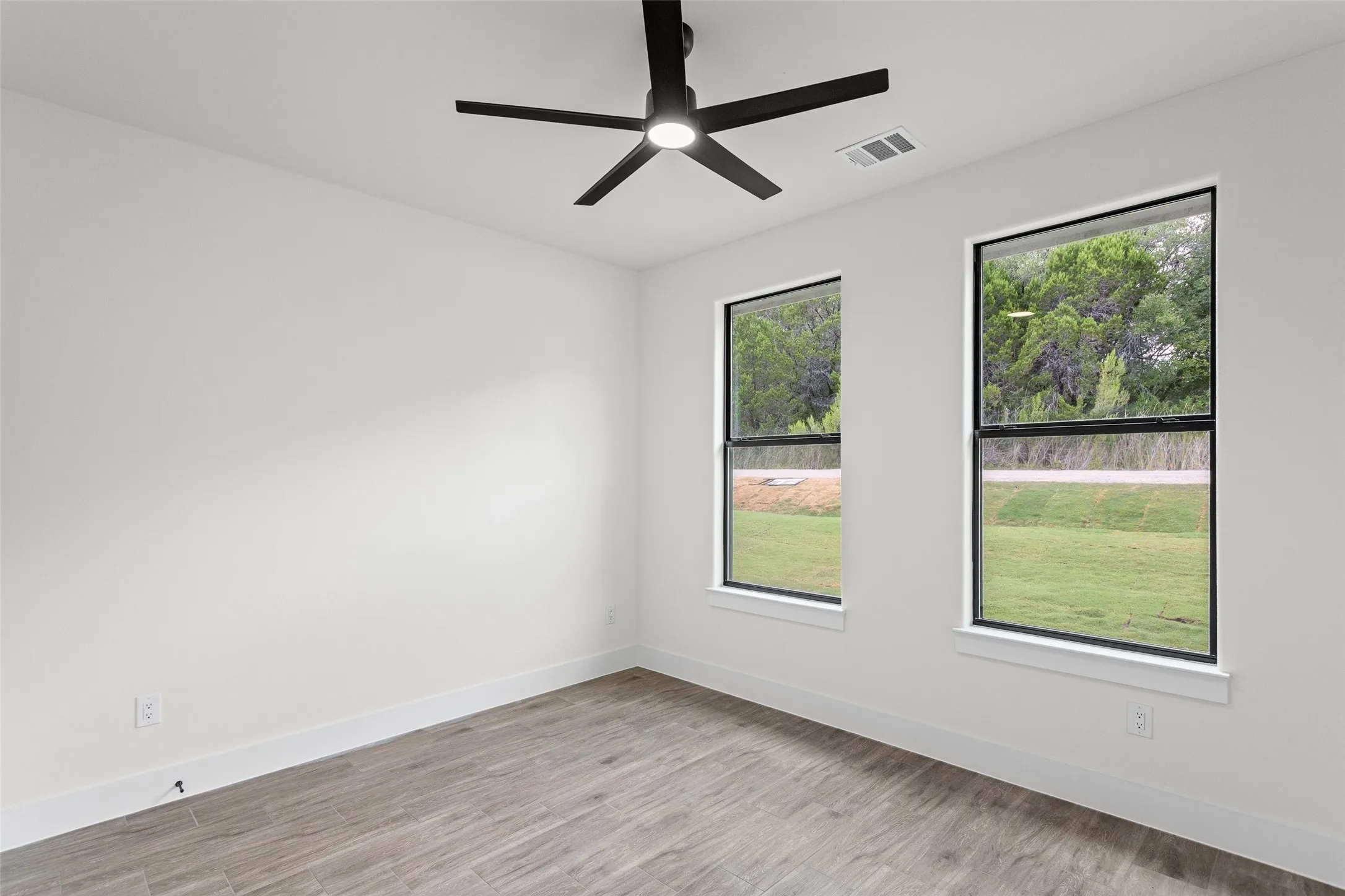 Single Family Residence For Sale in Hood County , 4711 Elizabeth Street, Granbury, Texas 76048, 4 Bedroom, 2 Bathroom, 2 Garage spaces, 1,693 Sqft, built in 2026, mls#21323053, Real Estate Agent in Granbury, Homes For Sale in Hood county, Homes For Sale in Granbury, Realtor in Granbury Texas, Real Estate Brokerage Independent Realty Texas, Luminita Cordes Realtor