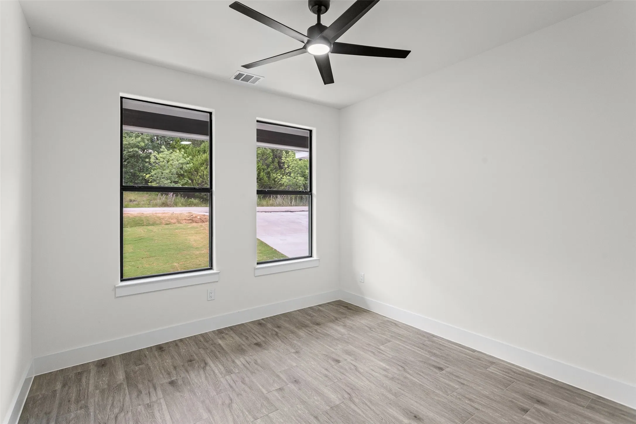 Single Family Residence For Sale in Hood County , 4711 Elizabeth Street, Granbury, Texas 76048, 4 Bedroom, 2 Bathroom, 2 Garage spaces, 1,693 Sqft, built in 2026, mls#21323053, Real Estate Agent in Granbury, Homes For Sale in Hood county, Homes For Sale in Granbury, Realtor in Granbury Texas, Real Estate Brokerage Independent Realty Texas, Luminita Cordes Realtor