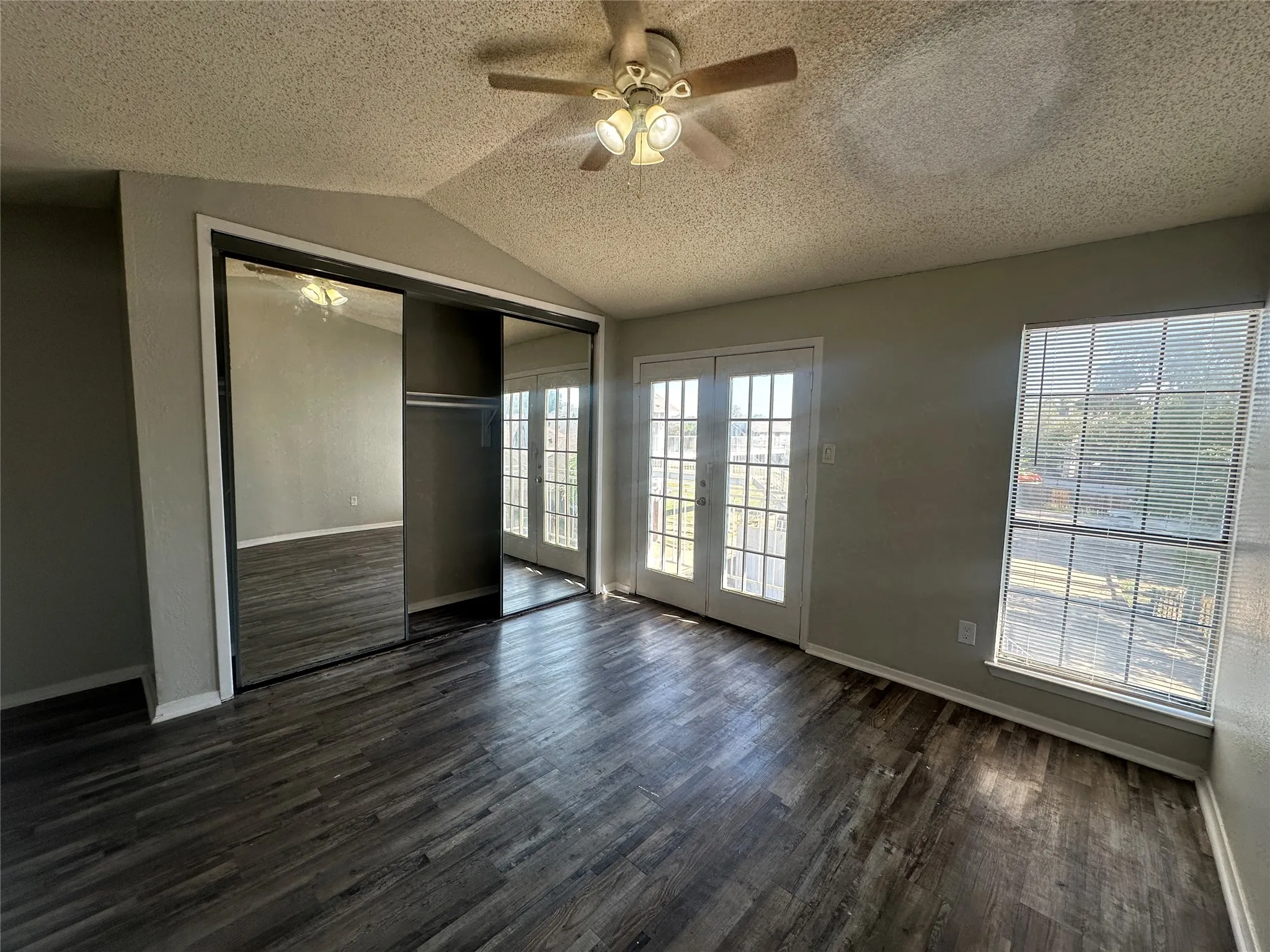 Townhouse For Rent in Dallas County , 9823 Summerwood Circle 1008, Dallas, Texas 75243, 2 Bedroom, 1 Bathroom, 1 Garage spaces, 974 Sqft, built in 1985, mls#21334575, Real Estate Agent in Dallas, Homes For Rent in Dallas county, Homes For Rent in Dallas, Realtor in Dallas Texas, Real Estate Brokerage Independent Realty Texas, Luminita Cordes Realtor