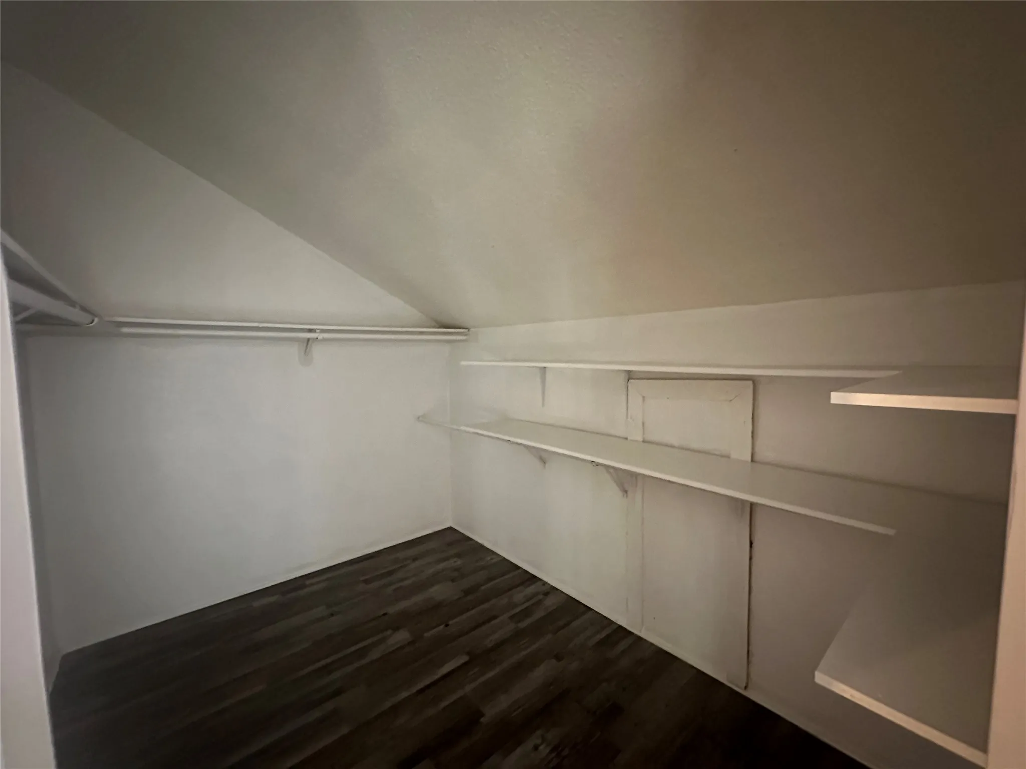 Townhouse For Rent in Dallas County , 9823 Summerwood Circle 1008, Dallas, Texas 75243, 2 Bedroom, 1 Bathroom, 1 Garage spaces, 974 Sqft, built in 1985, mls#21334575, Real Estate Agent in Dallas, Homes For Rent in Dallas county, Homes For Rent in Dallas, Realtor in Dallas Texas, Real Estate Brokerage Independent Realty Texas, Luminita Cordes Realtor