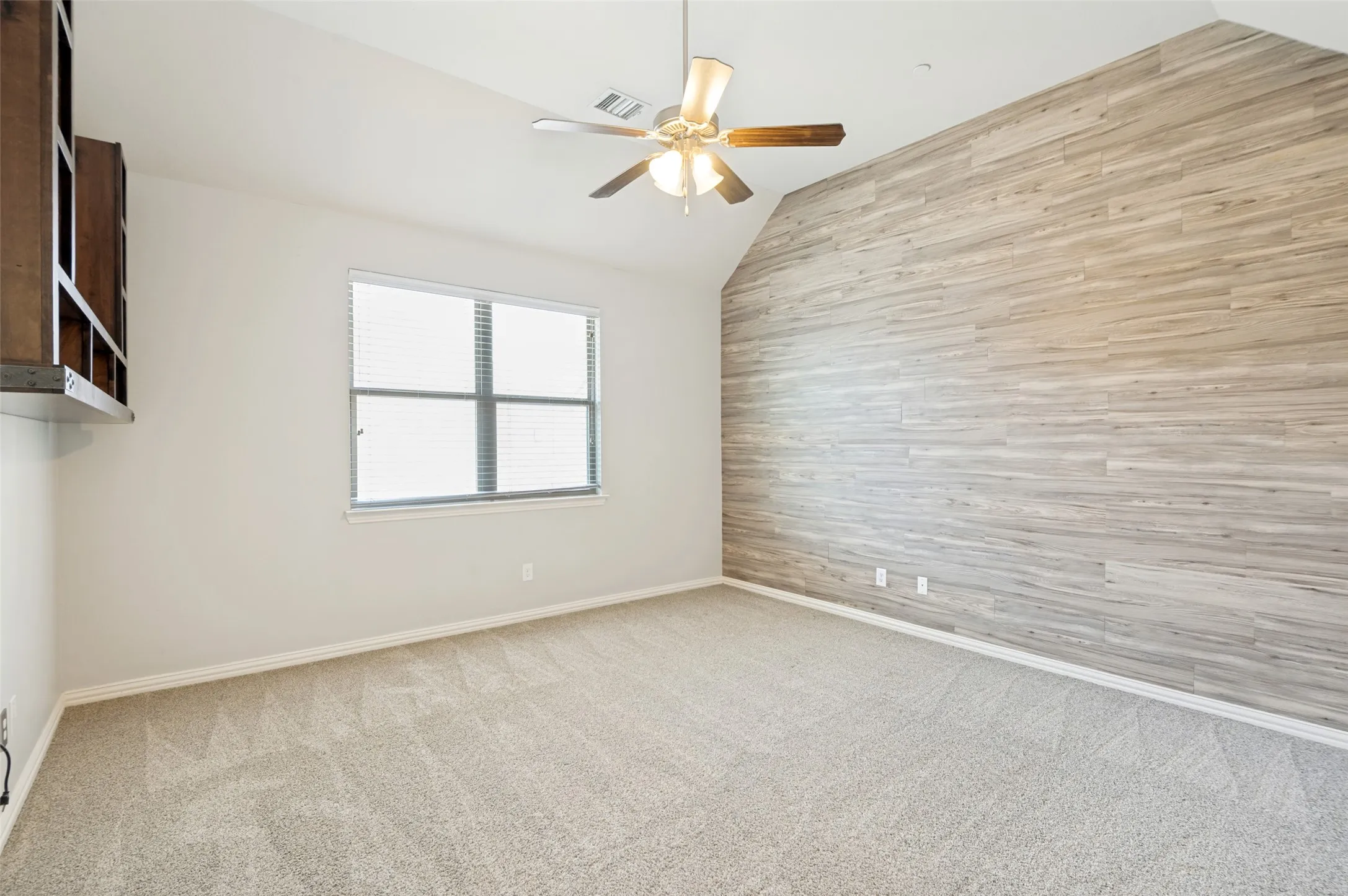 Townhouse For Rent in Denton County , 4646G Rhett Lane, Carrollton, Texas 75010, 2 Bedroom, 3 Bathroom, 2 Garage spaces, 1,533 Sqft, built in 2014, mls#21334424, Real Estate Agent in Carrollton, Homes For Rent in Denton county, Homes For Rent in Carrollton, Realtor in Carrollton Texas, Real Estate Brokerage Independent Realty Texas, Luminita Cordes Realtor