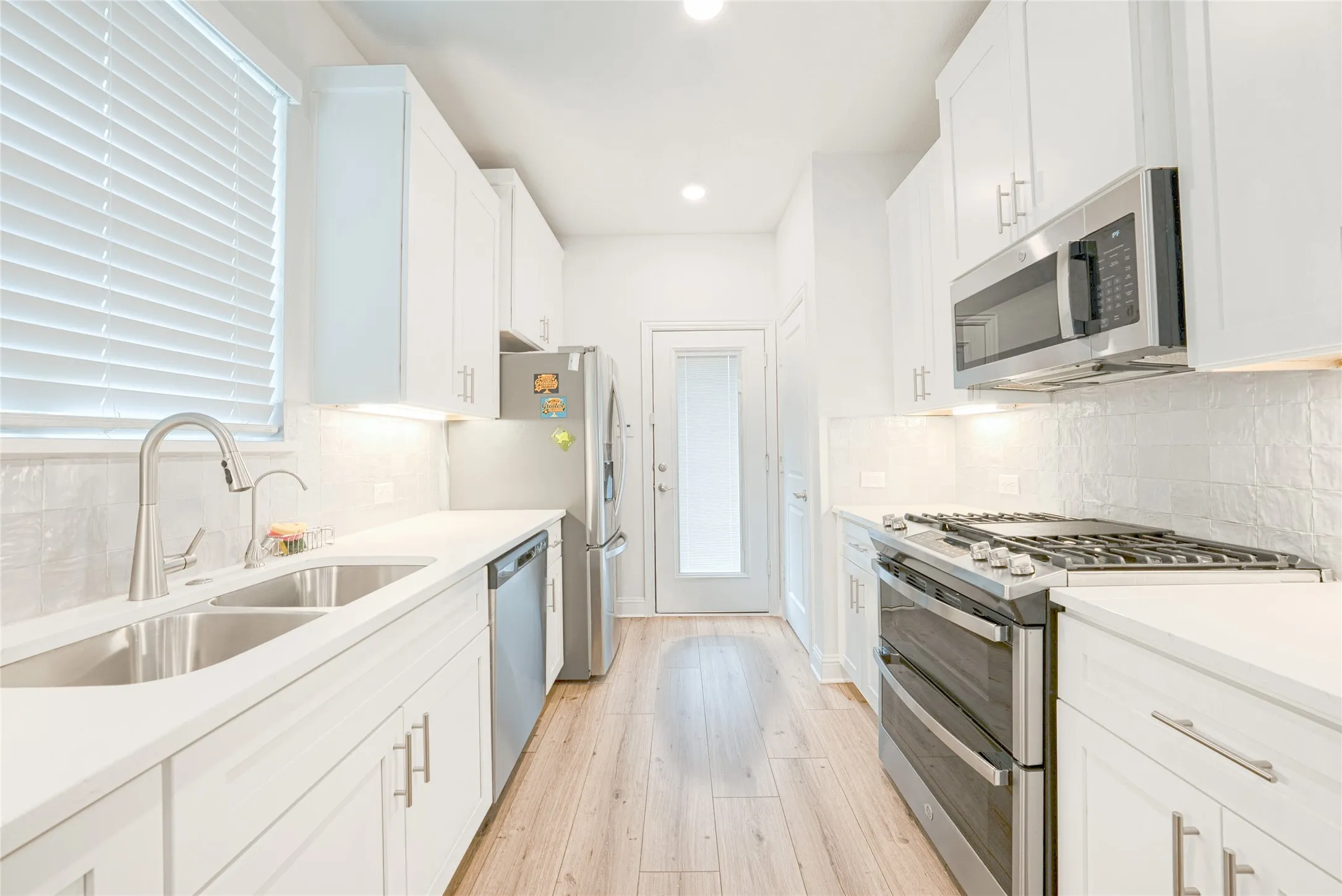 Single Family Residence For Rent in Collin County , 11439 Chepstow Crescent Court, Frisco, Texas 75035, 4 Bedroom, 3 Bathroom, 2 Garage spaces, 2,069 Sqft, built in 2023, mls#21321676, Real Estate Agent in Frisco, Homes For Rent in Collin county, Homes For Rent in Frisco, Realtor in Frisco Texas, Real Estate Brokerage Independent Realty Texas, Luminita Cordes Realtor