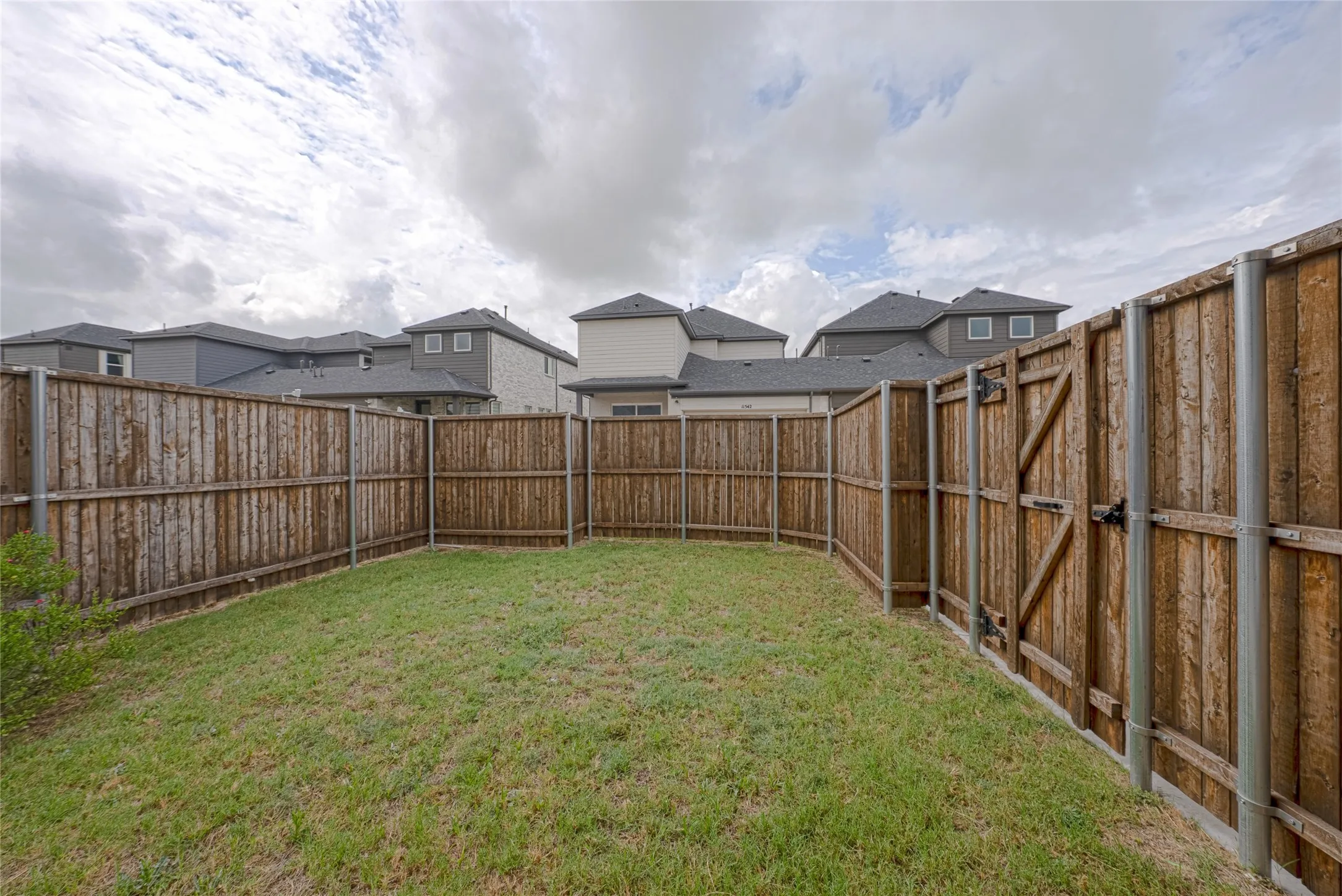 Single Family Residence For Rent in Collin County , 11439 Chepstow Crescent Court, Frisco, Texas 75035, 4 Bedroom, 3 Bathroom, 2 Garage spaces, 2,069 Sqft, built in 2023, mls#21321676, Real Estate Agent in Frisco, Homes For Rent in Collin county, Homes For Rent in Frisco, Realtor in Frisco Texas, Real Estate Brokerage Independent Realty Texas, Luminita Cordes Realtor