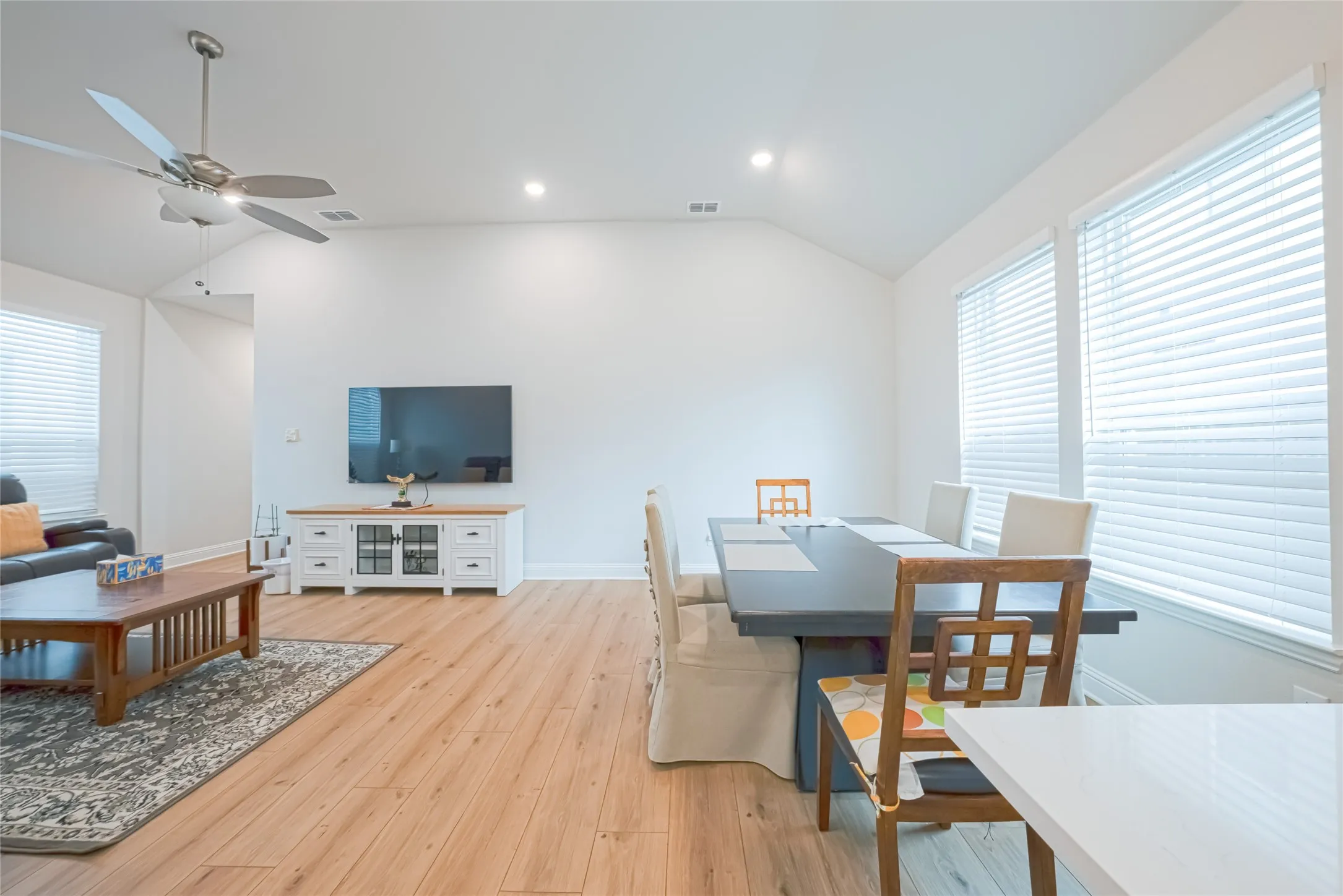 Single Family Residence For Rent in Collin County , 11439 Chepstow Crescent Court, Frisco, Texas 75035, 4 Bedroom, 3 Bathroom, 2 Garage spaces, 2,069 Sqft, built in 2023, mls#21321676, Real Estate Agent in Frisco, Homes For Rent in Collin county, Homes For Rent in Frisco, Realtor in Frisco Texas, Real Estate Brokerage Independent Realty Texas, Luminita Cordes Realtor