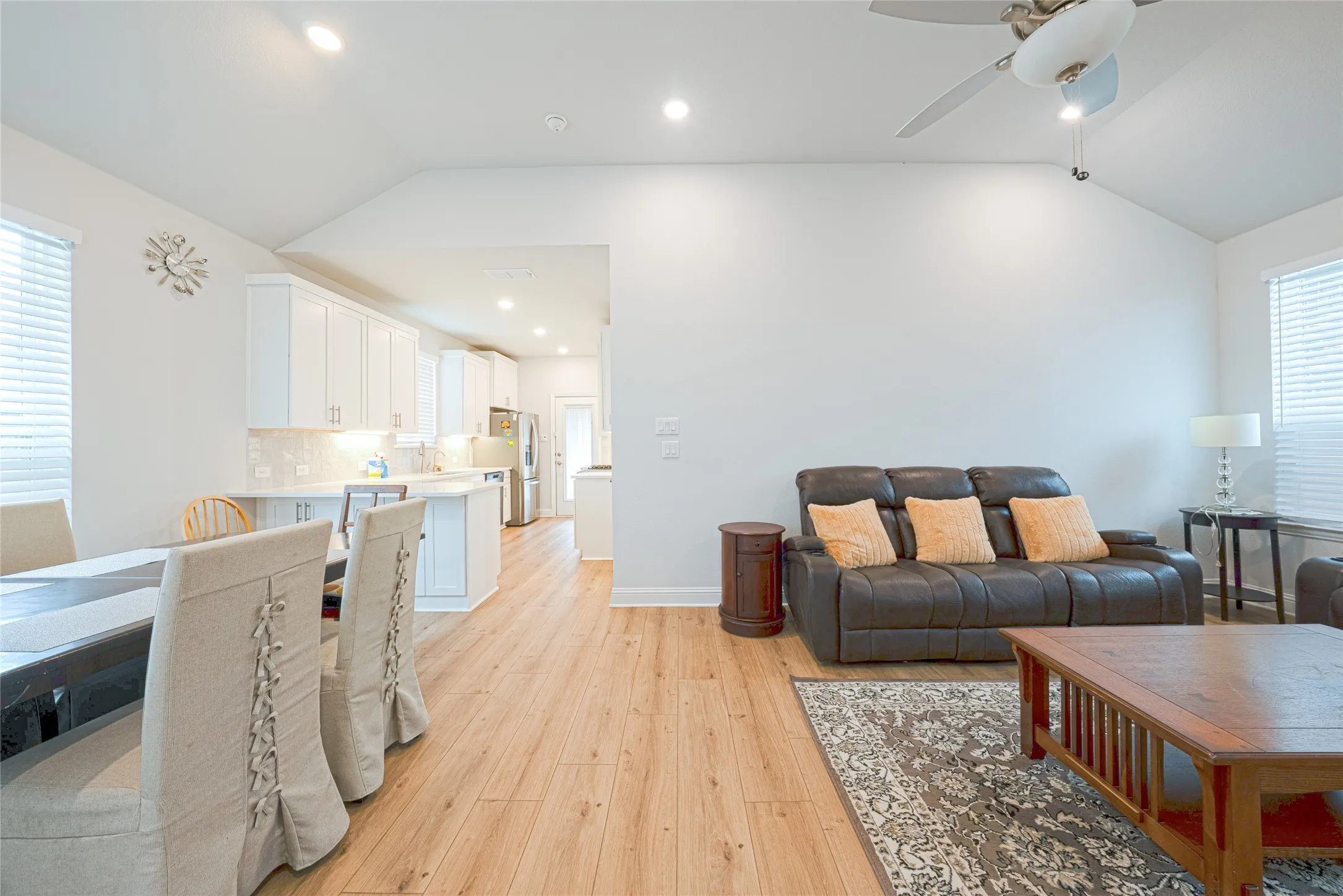 Single Family Residence For Rent in Collin County , 11439 Chepstow Crescent Court, Frisco, Texas 75035, 4 Bedroom, 3 Bathroom, 2 Garage spaces, 2,069 Sqft, built in 2023, mls#21321676, Real Estate Agent in Frisco, Homes For Rent in Collin county, Homes For Rent in Frisco, Realtor in Frisco Texas, Real Estate Brokerage Independent Realty Texas, Luminita Cordes Realtor