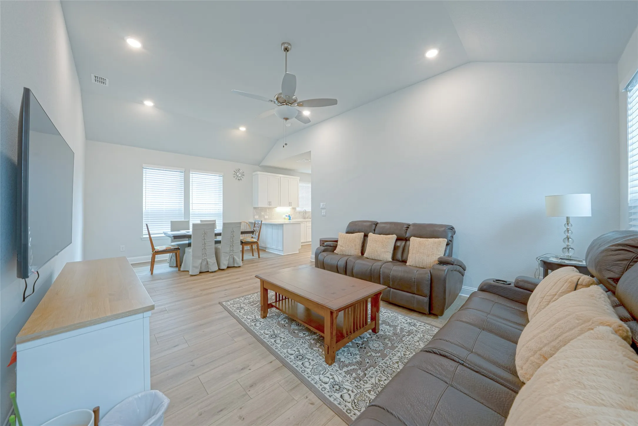 Single Family Residence For Rent in Collin County , 11439 Chepstow Crescent Court, Frisco, Texas 75035, 4 Bedroom, 3 Bathroom, 2 Garage spaces, 2,069 Sqft, built in 2023, mls#21321676, Real Estate Agent in Frisco, Homes For Rent in Collin county, Homes For Rent in Frisco, Realtor in Frisco Texas, Real Estate Brokerage Independent Realty Texas, Luminita Cordes Realtor