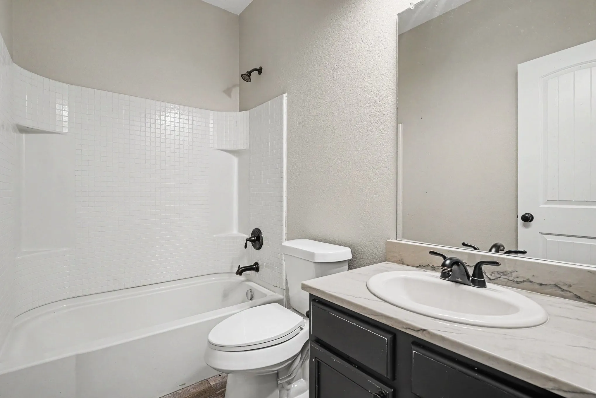 Single Family Residence For Sale in Tarrant County , 8512 Cumberland Gap Drive, Fort Worth, Texas 76244, 3 Bedroom, 2 Bathroom, 2 Garage spaces, 1,679 Sqft, built in 2010, mls#21334135, Real Estate Agent in Fort Worth, Homes For Sale in Tarrant county, Homes For Sale in Fort Worth, Realtor in Fort Worth Texas, Real Estate Brokerage Independent Realty Texas, Luminita Cordes Realtor