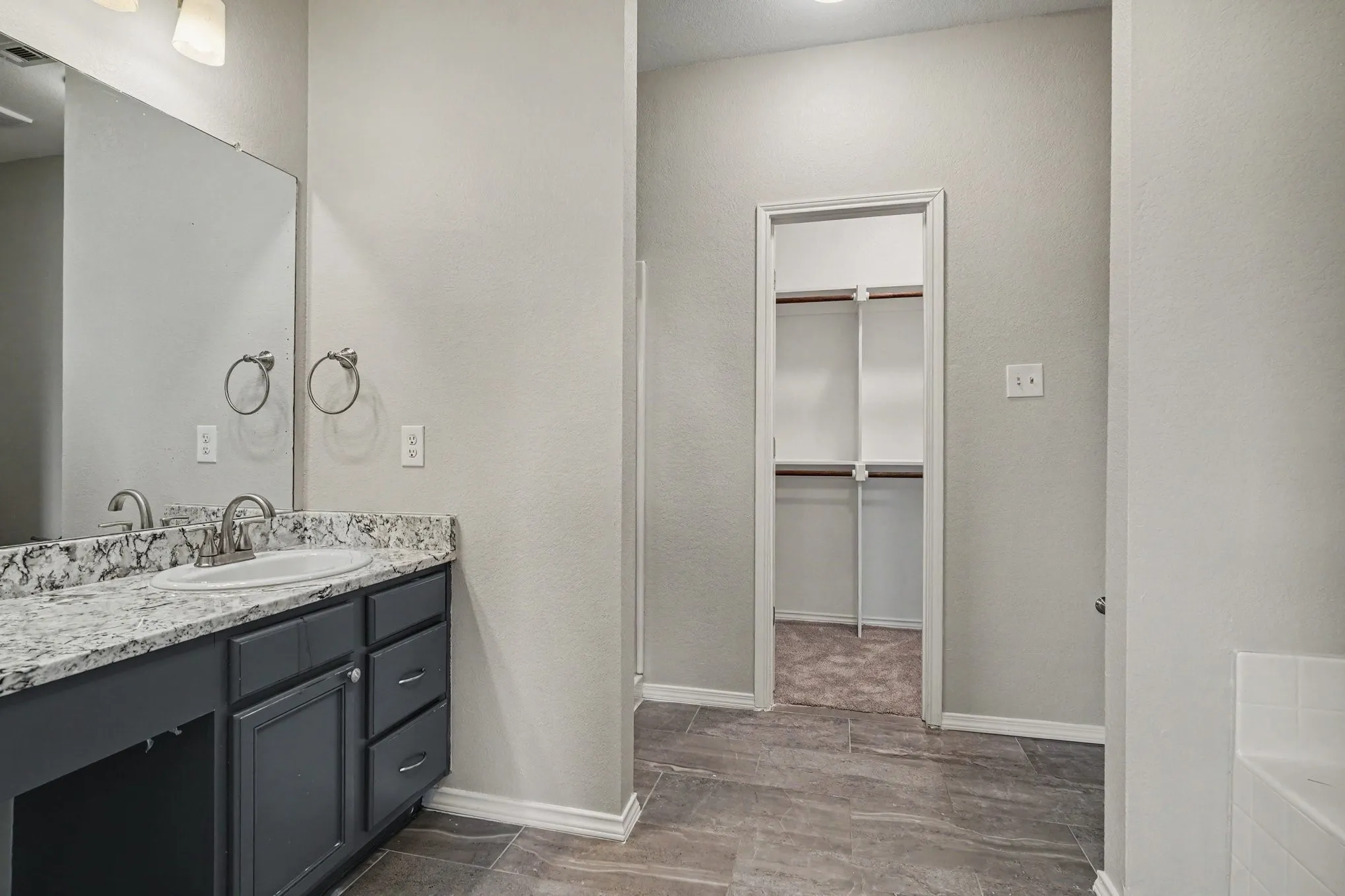 Single Family Residence For Sale in Tarrant County , 8512 Cumberland Gap Drive, Fort Worth, Texas 76244, 3 Bedroom, 2 Bathroom, 2 Garage spaces, 1,679 Sqft, built in 2010, mls#21334135, Real Estate Agent in Fort Worth, Homes For Sale in Tarrant county, Homes For Sale in Fort Worth, Realtor in Fort Worth Texas, Real Estate Brokerage Independent Realty Texas, Luminita Cordes Realtor