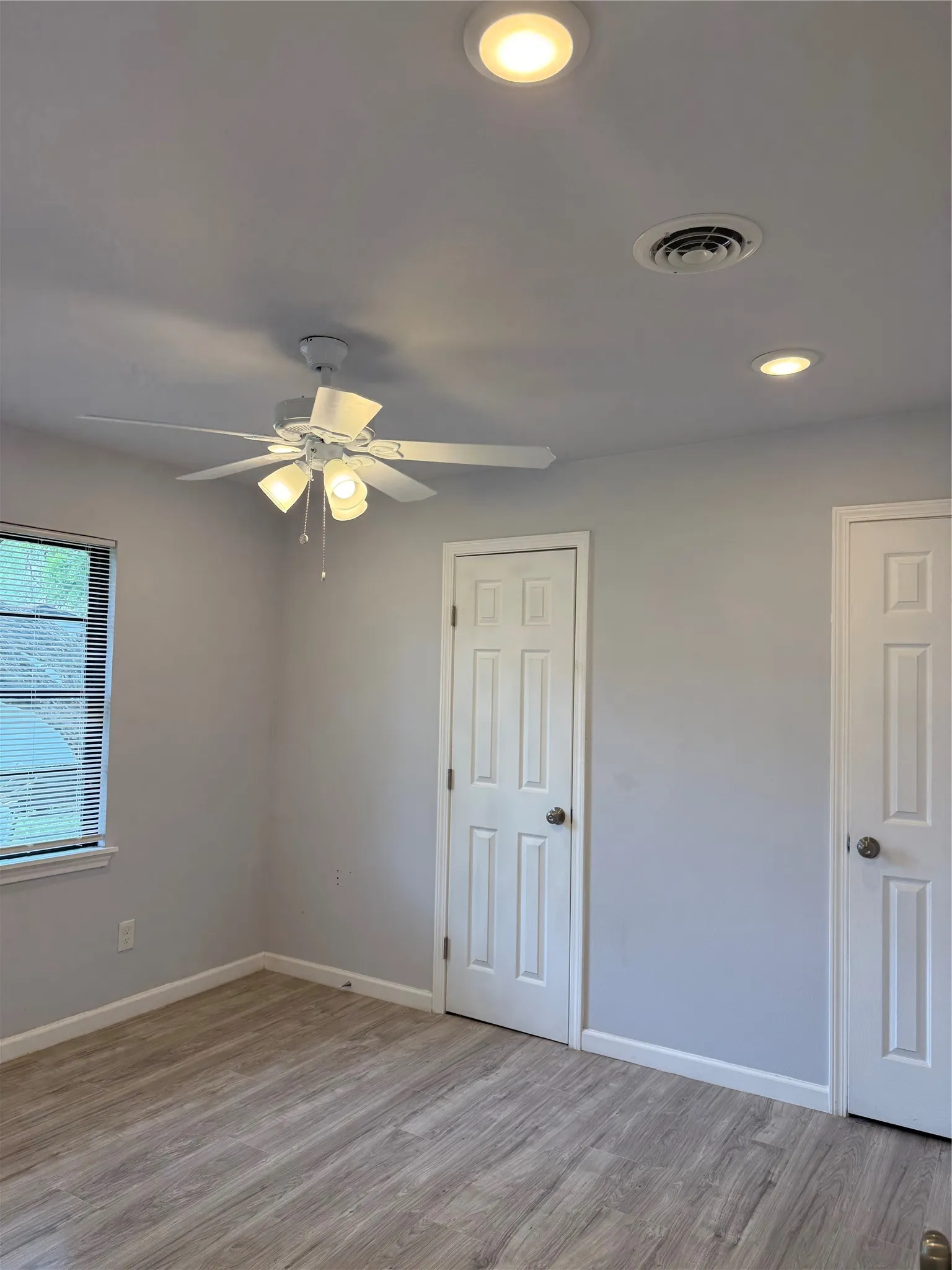 Single Family Residence For Sale in Taylor County , 5143 Durango Drive, Abilene, Texas 79605, 3 Bedroom, 2 Bathroom, Garage spaces, 1,182 Sqft, built in 1958, mls#21310771, Real Estate Agent in Abilene, Homes For Sale in Taylor county, Homes For Sale in Abilene, Realtor in Abilene Texas, Real Estate Brokerage Independent Realty Texas, Luminita Cordes Realtor