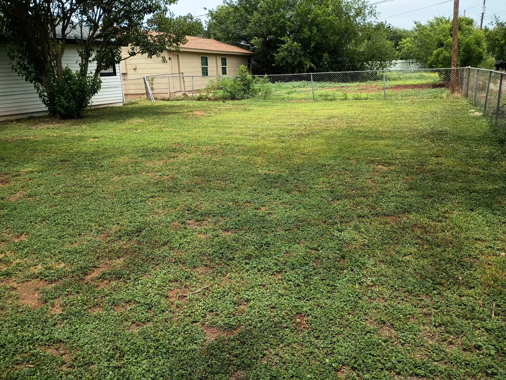 Single Family Residence For Sale in Taylor County , 5143 Durango Drive, Abilene, Texas 79605, 3 Bedroom, 2 Bathroom, Garage spaces, 1,182 Sqft, built in 1958, mls#21310771, Real Estate Agent in Abilene, Homes For Sale in Taylor county, Homes For Sale in Abilene, Realtor in Abilene Texas, Real Estate Brokerage Independent Realty Texas, Luminita Cordes Realtor