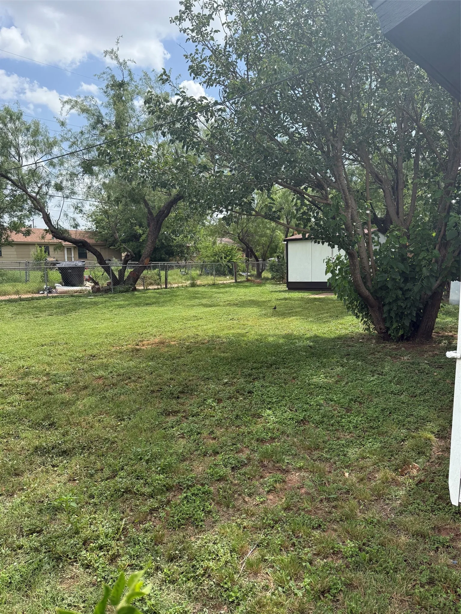 Single Family Residence For Sale in Taylor County , 5143 Durango Drive, Abilene, Texas 79605, 3 Bedroom, 2 Bathroom, Garage spaces, 1,182 Sqft, built in 1958, mls#21310771, Real Estate Agent in Abilene, Homes For Sale in Taylor county, Homes For Sale in Abilene, Realtor in Abilene Texas, Real Estate Brokerage Independent Realty Texas, Luminita Cordes Realtor