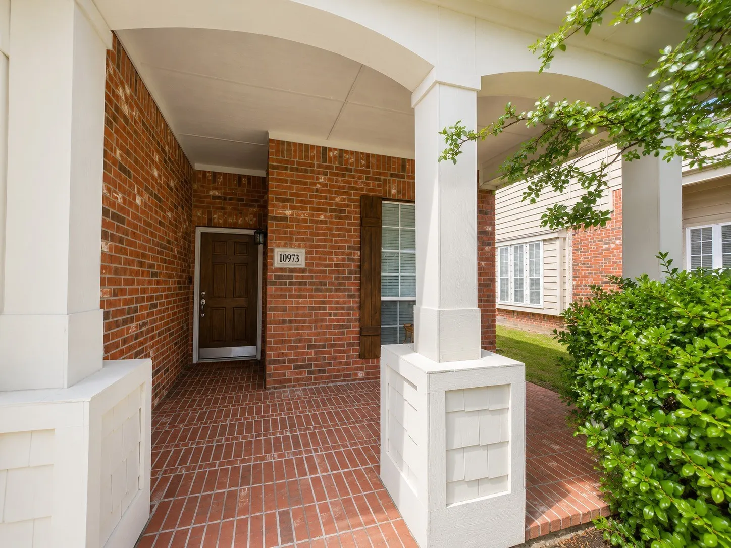 Single Family Residence For Rent in Tarrant County , 10973 Hawks Landing Road, Fort Worth, Texas 76052, 3 Bedroom, 2 Bathroom, 2 Garage spaces, 1,483 Sqft, built in 2006, mls#21334593, Real Estate Agent in Fort Worth, Homes For Rent in Tarrant county, Homes For Rent in Fort Worth, Realtor in Fort Worth Texas, Real Estate Brokerage Independent Realty Texas, Luminita Cordes Realtor
