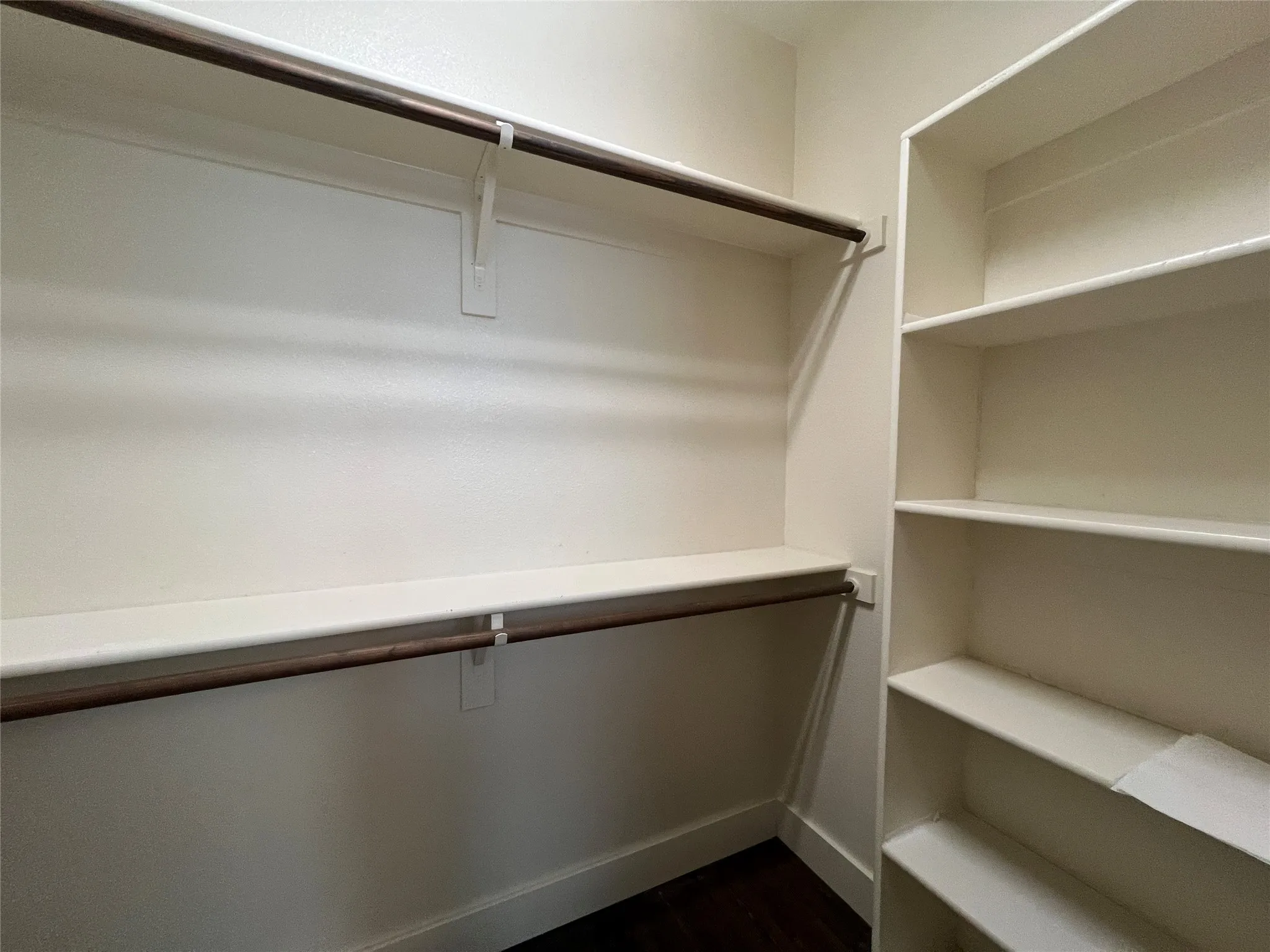 Condominium For Rent in Tarrant County , 1320 May Street 200, Fort Worth, Texas 76104, 2 Bedroom, 3 Bathroom, Garage spaces, 1,260 Sqft, built in 2014, mls#21334597, Real Estate Agent in Fort Worth, Homes For Rent in Tarrant county, Homes For Rent in Fort Worth, Realtor in Fort Worth Texas, Real Estate Brokerage Independent Realty Texas, Luminita Cordes Realtor