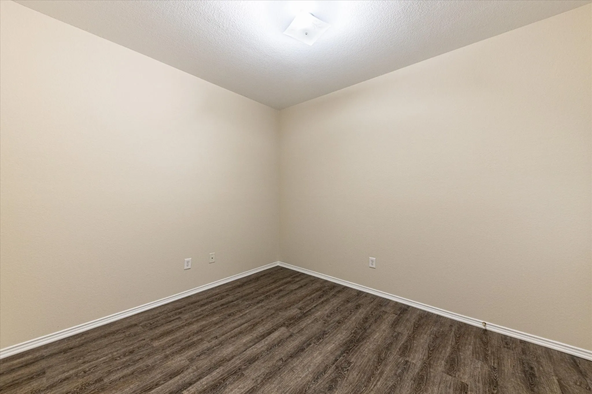 Duplex For Rent in Parker County , 101 Collett Court, Weatherford, Texas 76088, 3 Bedroom, 2 Bathroom, Garage spaces, 1,062 Sqft, built in 2007, mls#21334585, Real Estate Agent in Weatherford, Homes For Rent in Parker county, Homes For Rent in Weatherford, Realtor in Weatherford Texas, Real Estate Brokerage Independent Realty Texas, Luminita Cordes Realtor
