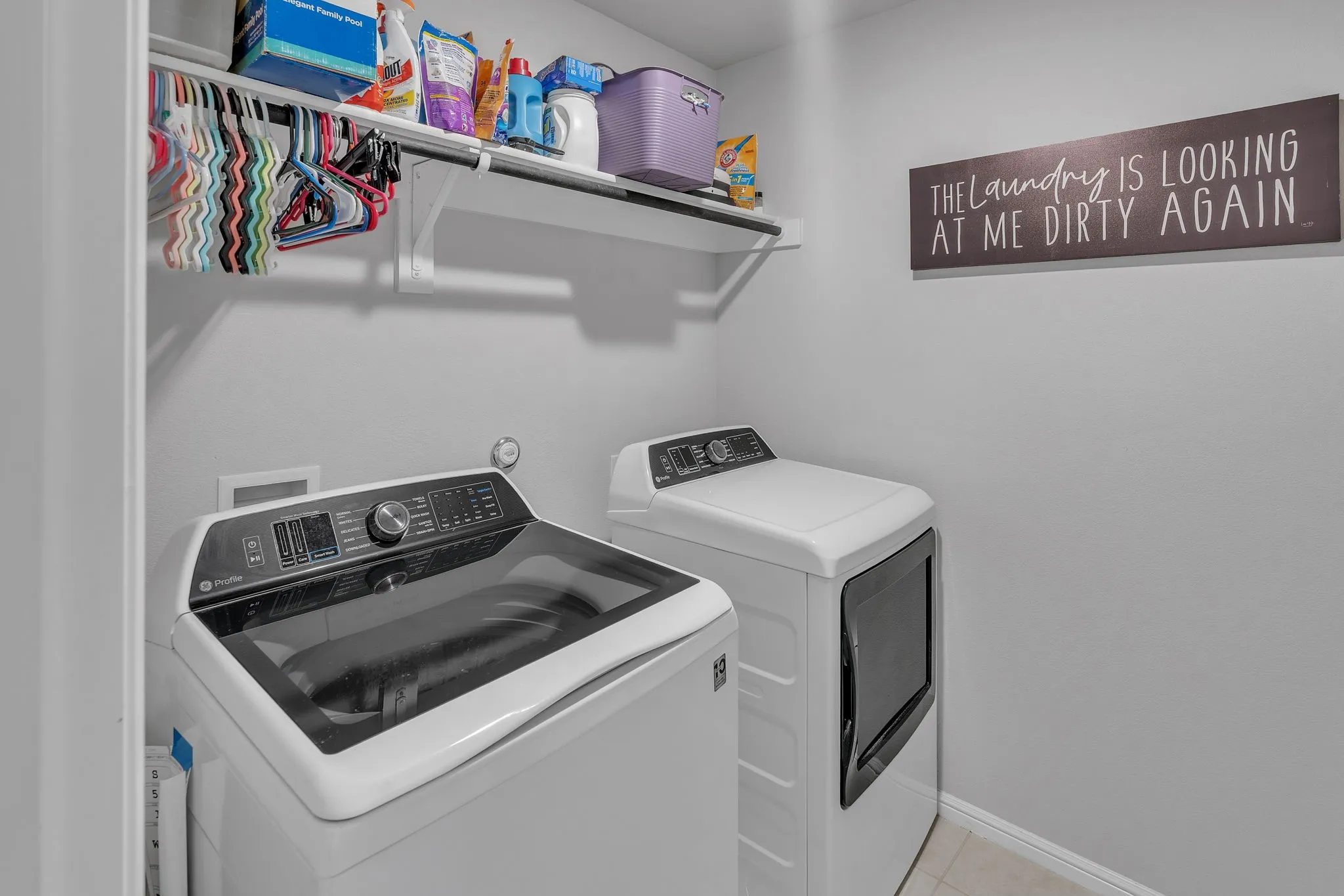 Single Family Residence For Sale in Ellis County , 7118 Pampas Place, Venus, Texas 76084, 4 Bedroom, 2 Bathroom, 2 Garage spaces, 1,934 Sqft, built in 2022, mls#21334245, Real Estate Agent in Venus, Homes For Sale in Ellis county, Homes For Sale in Venus, Realtor in Venus Texas, Real Estate Brokerage Independent Realty Texas, Luminita Cordes Realtor