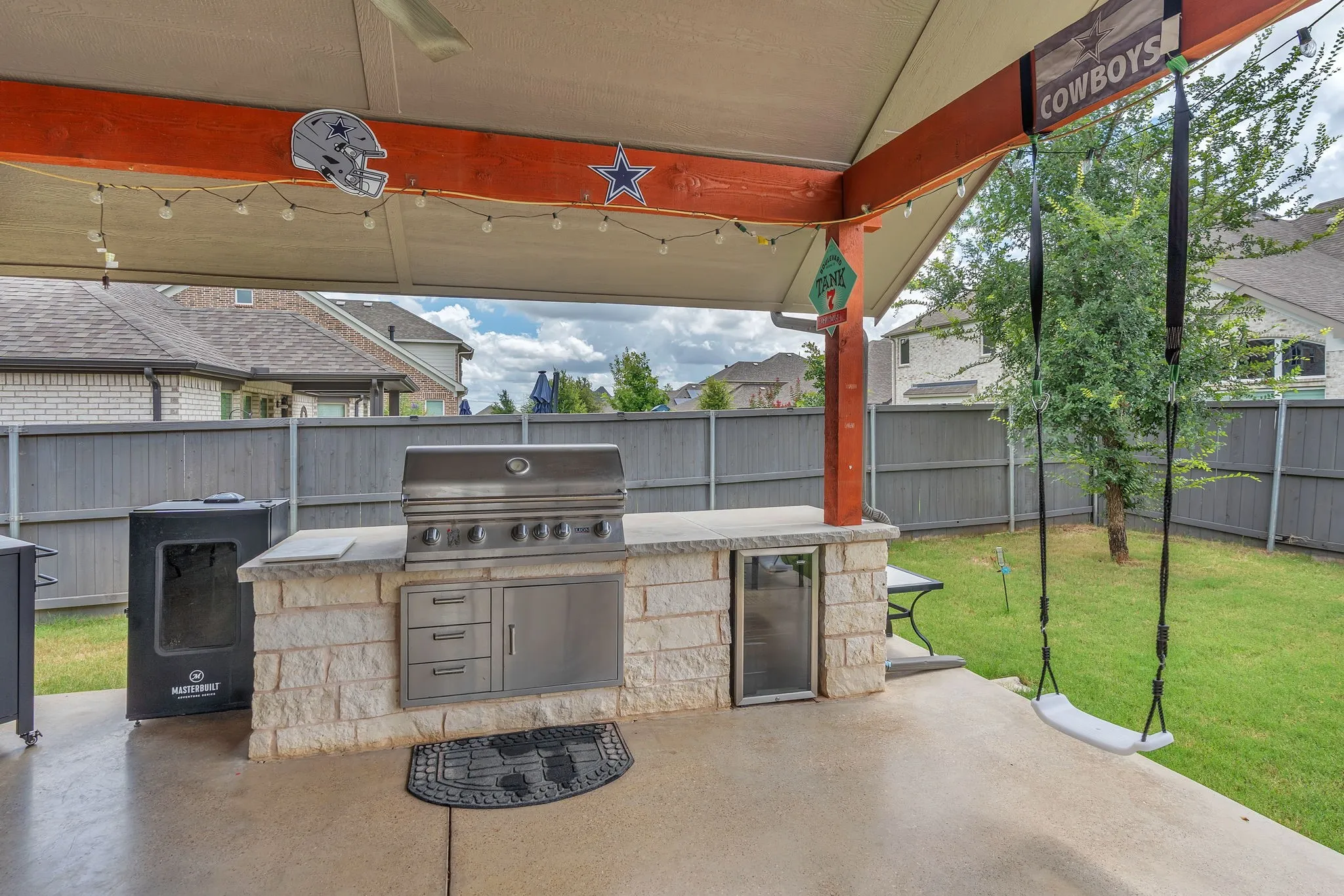 Single Family Residence For Sale in Ellis County , 7118 Pampas Place, Venus, Texas 76084, 4 Bedroom, 2 Bathroom, 2 Garage spaces, 1,934 Sqft, built in 2022, mls#21334245, Real Estate Agent in Venus, Homes For Sale in Ellis county, Homes For Sale in Venus, Realtor in Venus Texas, Real Estate Brokerage Independent Realty Texas, Luminita Cordes Realtor
