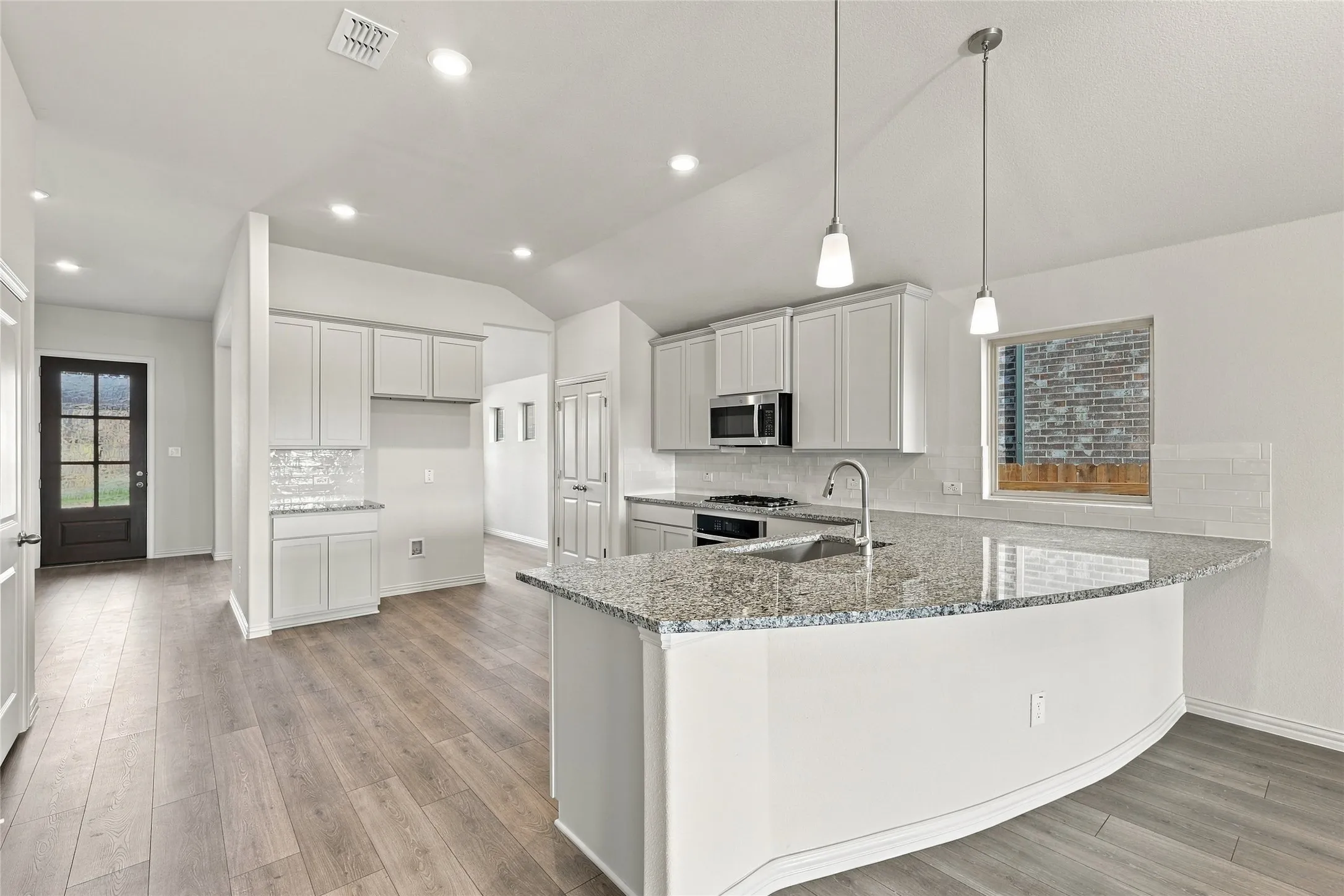 Single Family Residence For Sale in Ellis County , 1122 Rothland Court, Red Oak, Texas 75154, 3 Bedroom, 2 Bathroom, 2 Garage spaces, 2,016 Sqft, built in 2026, mls#21277552, Real Estate Agent in Red Oak, Homes For Sale in Ellis county, Homes For Sale in Red Oak, Realtor in Red Oak Texas, Real Estate Brokerage Independent Realty Texas, Luminita Cordes Realtor