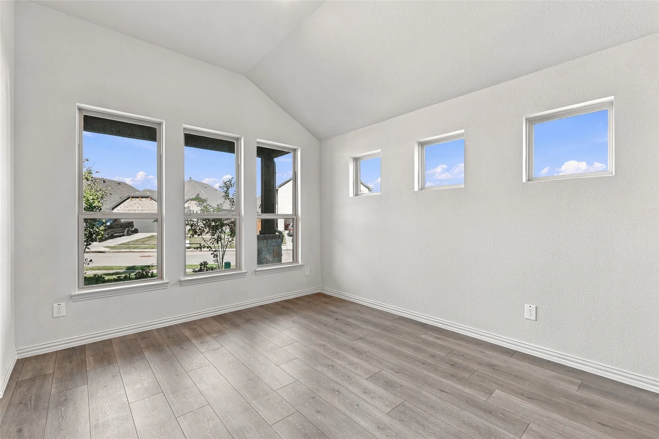 Single Family Residence For Sale in Ellis County , 1122 Rothland Court, Red Oak, Texas 75154, 3 Bedroom, 2 Bathroom, 2 Garage spaces, 2,016 Sqft, built in 2026, mls#21277552, Real Estate Agent in Red Oak, Homes For Sale in Ellis county, Homes For Sale in Red Oak, Realtor in Red Oak Texas, Real Estate Brokerage Independent Realty Texas, Luminita Cordes Realtor