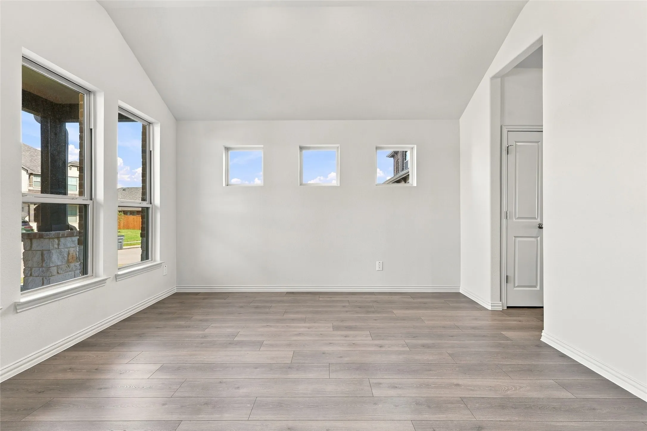 Single Family Residence For Sale in Ellis County , 1122 Rothland Court, Red Oak, Texas 75154, 3 Bedroom, 2 Bathroom, 2 Garage spaces, 2,016 Sqft, built in 2026, mls#21277552, Real Estate Agent in Red Oak, Homes For Sale in Ellis county, Homes For Sale in Red Oak, Realtor in Red Oak Texas, Real Estate Brokerage Independent Realty Texas, Luminita Cordes Realtor