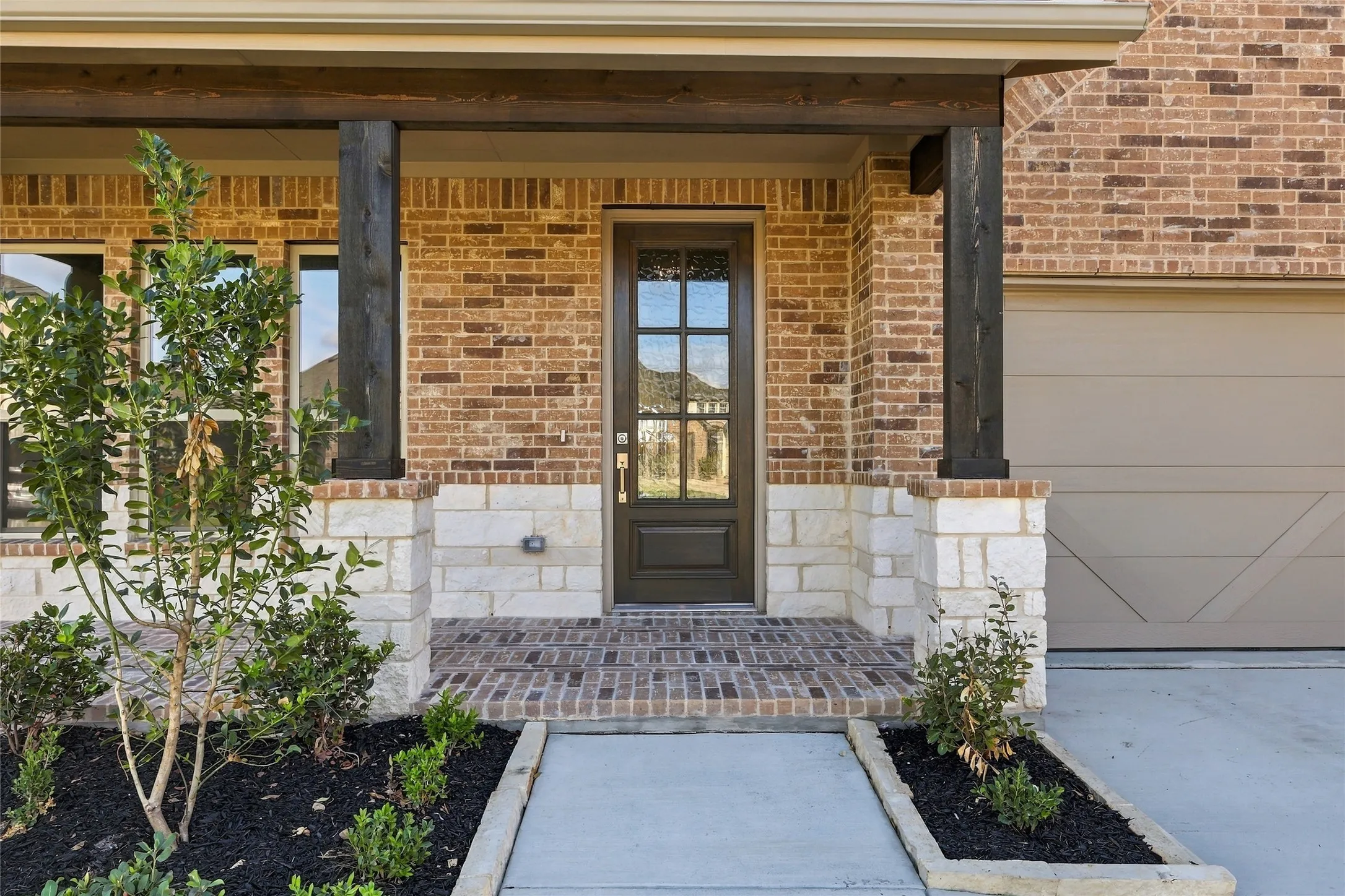 Single Family Residence For Sale in Ellis County , 1122 Rothland Court, Red Oak, Texas 75154, 3 Bedroom, 2 Bathroom, 2 Garage spaces, 2,016 Sqft, built in 2026, mls#21277552, Real Estate Agent in Red Oak, Homes For Sale in Ellis county, Homes For Sale in Red Oak, Realtor in Red Oak Texas, Real Estate Brokerage Independent Realty Texas, Luminita Cordes Realtor