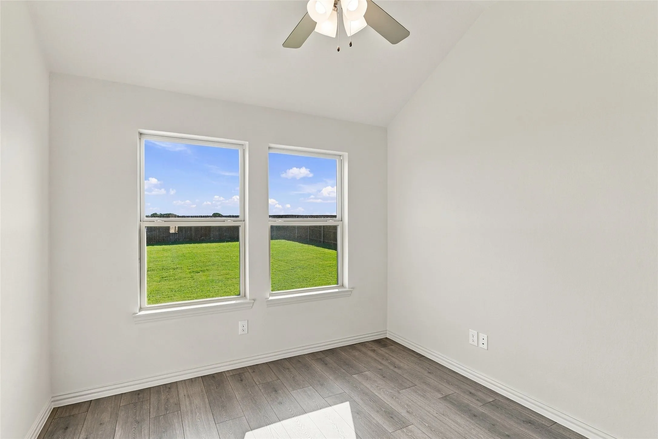 Single Family Residence For Sale in Ellis County , 1122 Rothland Court, Red Oak, Texas 75154, 3 Bedroom, 2 Bathroom, 2 Garage spaces, 2,016 Sqft, built in 2026, mls#21277552, Real Estate Agent in Red Oak, Homes For Sale in Ellis county, Homes For Sale in Red Oak, Realtor in Red Oak Texas, Real Estate Brokerage Independent Realty Texas, Luminita Cordes Realtor