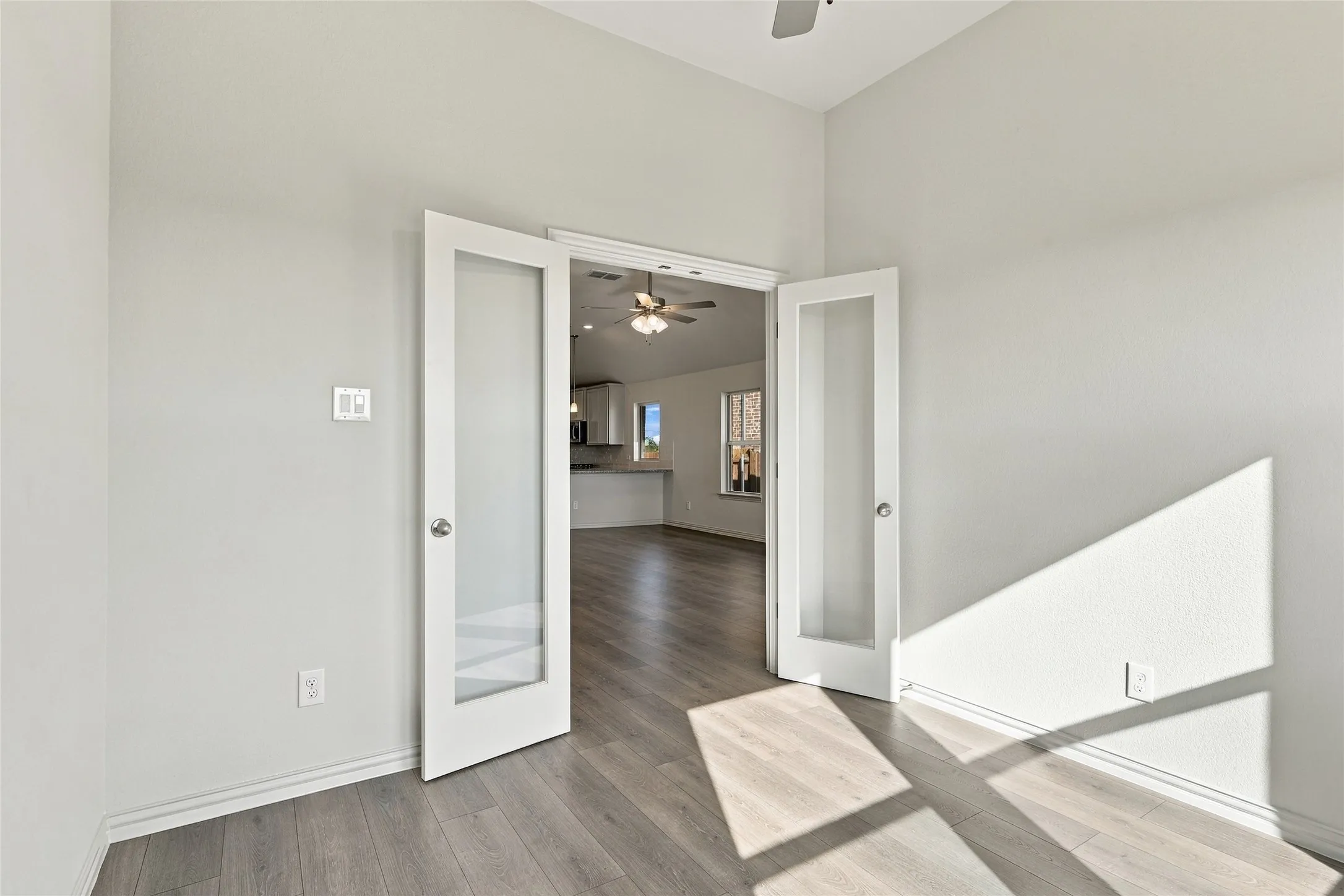 Single Family Residence For Sale in Ellis County , 1122 Rothland Court, Red Oak, Texas 75154, 3 Bedroom, 2 Bathroom, 2 Garage spaces, 2,016 Sqft, built in 2026, mls#21277552, Real Estate Agent in Red Oak, Homes For Sale in Ellis county, Homes For Sale in Red Oak, Realtor in Red Oak Texas, Real Estate Brokerage Independent Realty Texas, Luminita Cordes Realtor