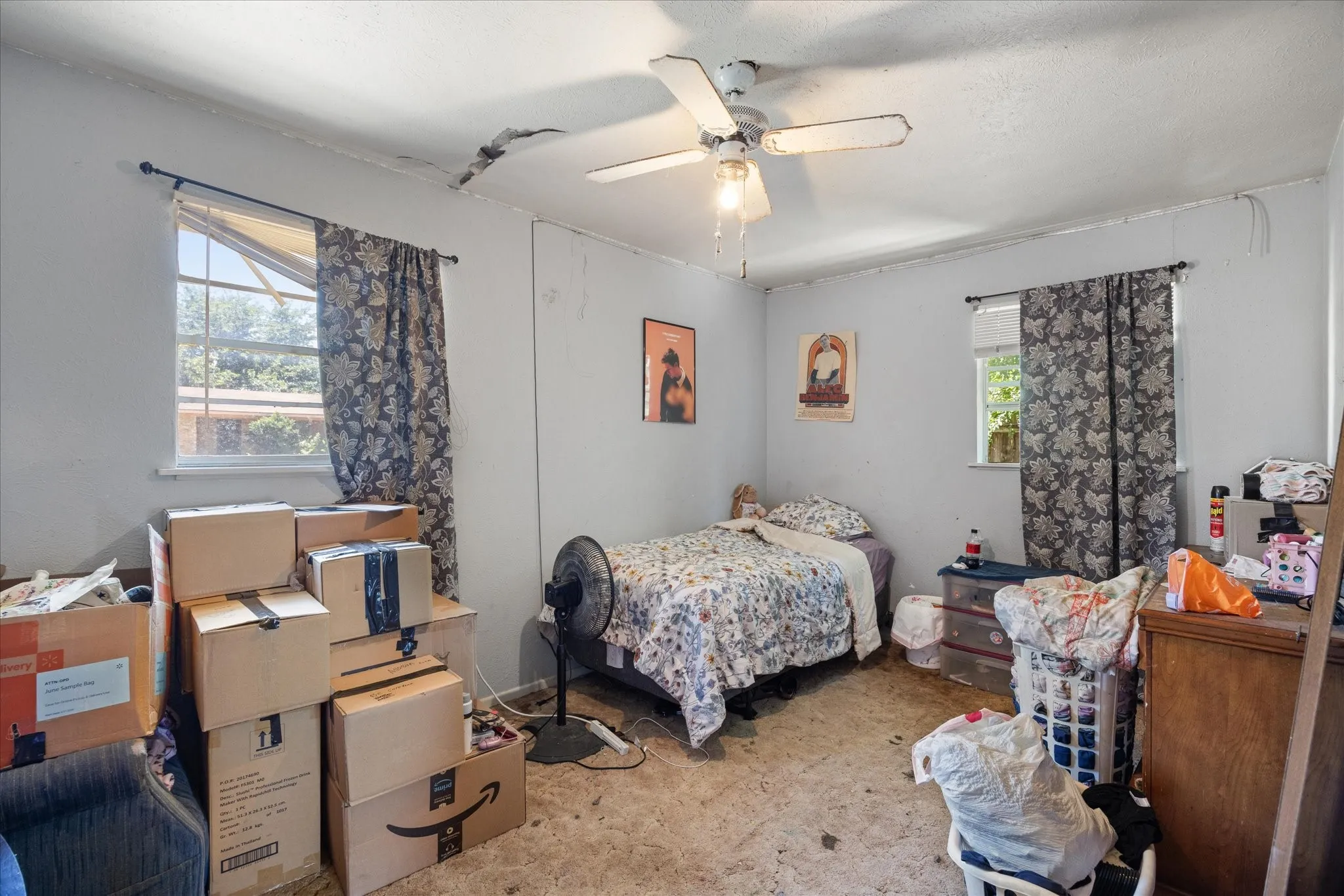 Single Family Residence For Sale in Erath County , 765 W Park Street, Stephenville, Texas 76401, 2 Bedroom, 2 Bathroom, Garage spaces, 1,459 Sqft, built in 1976, mls#21334607, Real Estate Agent in Stephenville, Homes For Sale in Erath county, Homes For Sale in Stephenville, Realtor in Stephenville Texas, Real Estate Brokerage Independent Realty Texas, Luminita Cordes Realtor