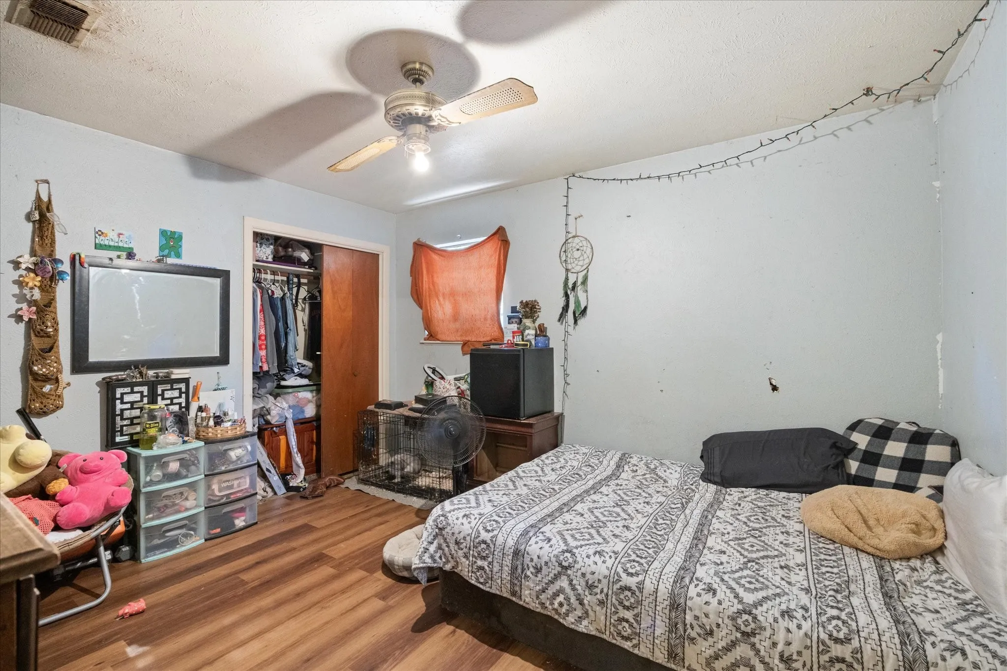 Single Family Residence For Sale in Erath County , 765 W Park Street, Stephenville, Texas 76401, 2 Bedroom, 2 Bathroom, Garage spaces, 1,459 Sqft, built in 1976, mls#21334607, Real Estate Agent in Stephenville, Homes For Sale in Erath county, Homes For Sale in Stephenville, Realtor in Stephenville Texas, Real Estate Brokerage Independent Realty Texas, Luminita Cordes Realtor