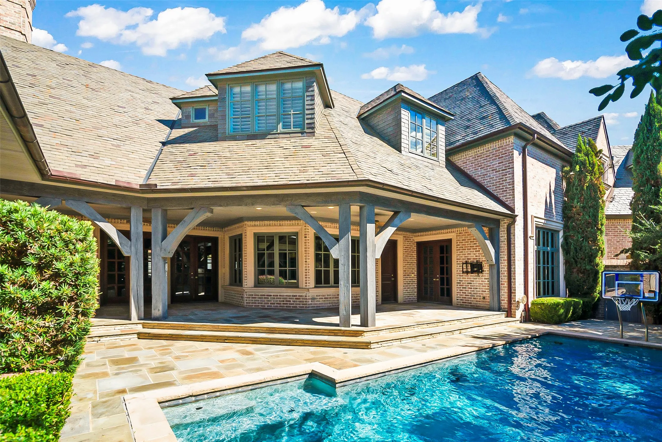 Single Family Residence For Sale in Collin County , 44 Armstrong Drive, Frisco, Texas 75034, 5 Bedroom, 7 Bathroom, 3 Garage spaces, 6,518 Sqft, built in 2005, mls#21334355, Real Estate Agent in Frisco, Homes For Sale in Collin county, Homes For Sale in Frisco, Realtor in Frisco Texas, Real Estate Brokerage Independent Realty Texas, Luminita Cordes Realtor