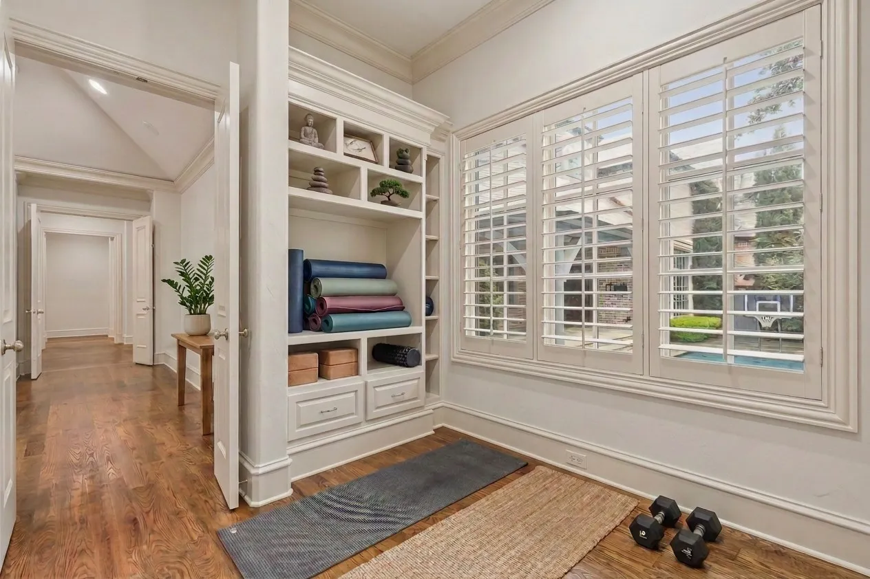 AI painted and decorated flex space in master suite