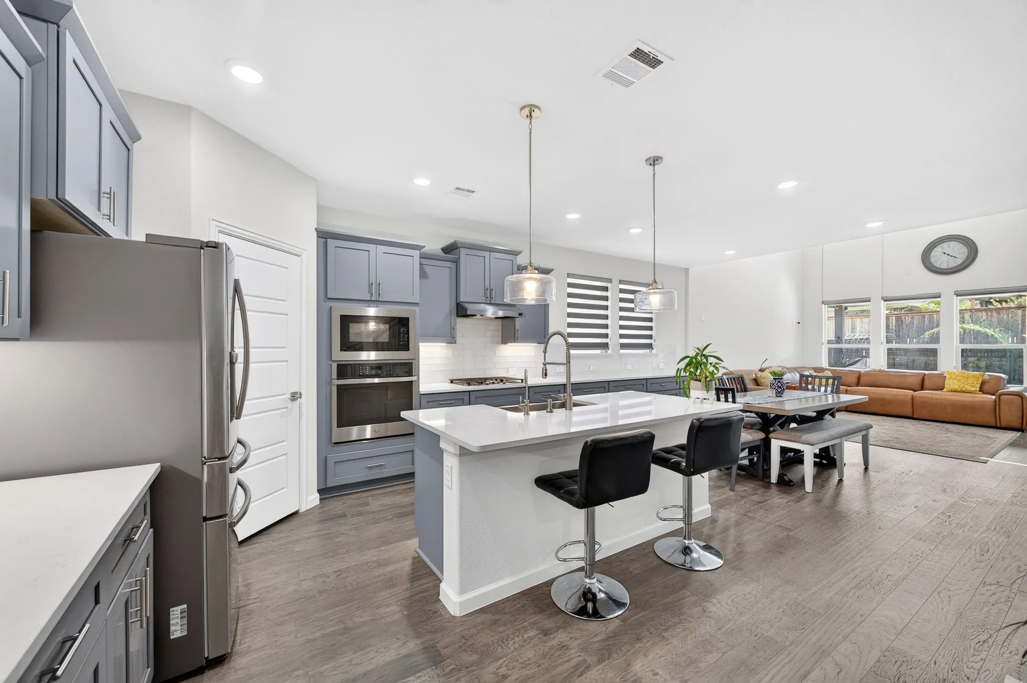 Single Family Residence For Sale in Collin County , 4000 Nightingale Street, Celina, Texas 75009, 5 Bedroom, 4 Bathroom, 2 Garage spaces, 2,819 Sqft, built in 2021, mls#21334390, Real Estate Agent in Celina, Homes For Sale in Collin county, Homes For Sale in Celina, Realtor in Celina Texas, Real Estate Brokerage Independent Realty Texas, Luminita Cordes Realtor