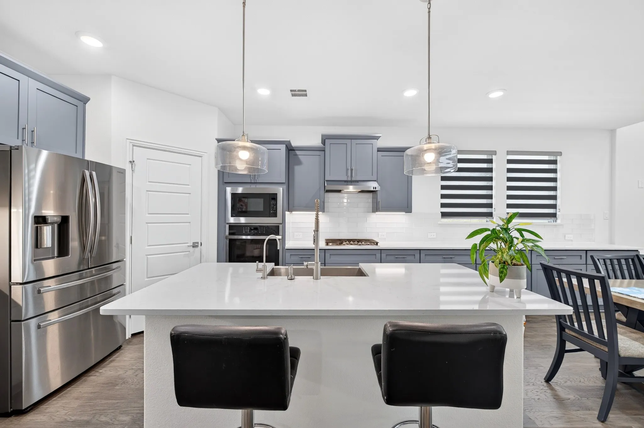 Single Family Residence For Sale in Collin County , 4000 Nightingale Street, Celina, Texas 75009, 5 Bedroom, 4 Bathroom, 2 Garage spaces, 2,819 Sqft, built in 2021, mls#21334390, Real Estate Agent in Celina, Homes For Sale in Collin county, Homes For Sale in Celina, Realtor in Celina Texas, Real Estate Brokerage Independent Realty Texas, Luminita Cordes Realtor